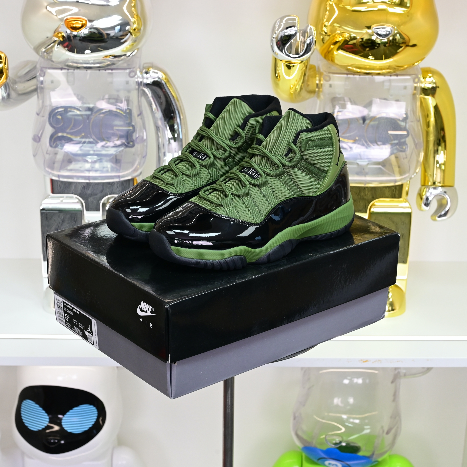 Air Jordan 11  RETRO CT8012-300