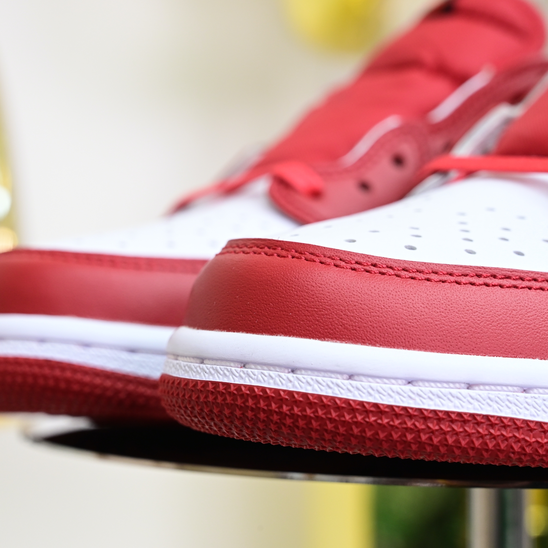 Travis Scott x Air Jordan 1 Low “Chicago”  DM7866-101