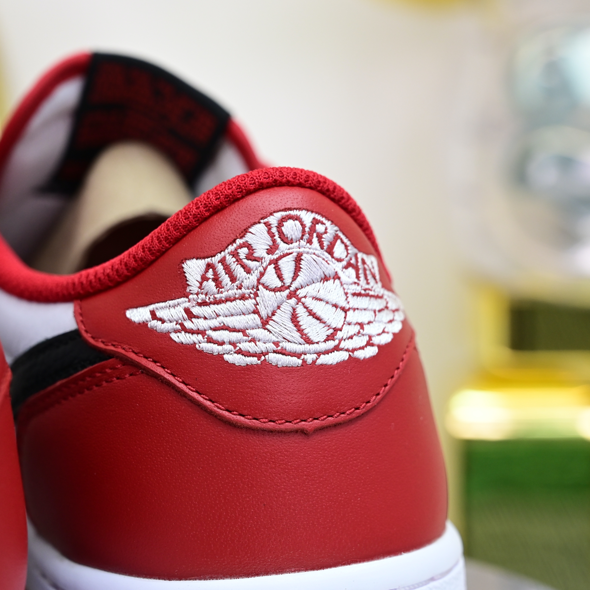 Travis Scott x Air Jordan 1 Low “Chicago”  DM7866-101