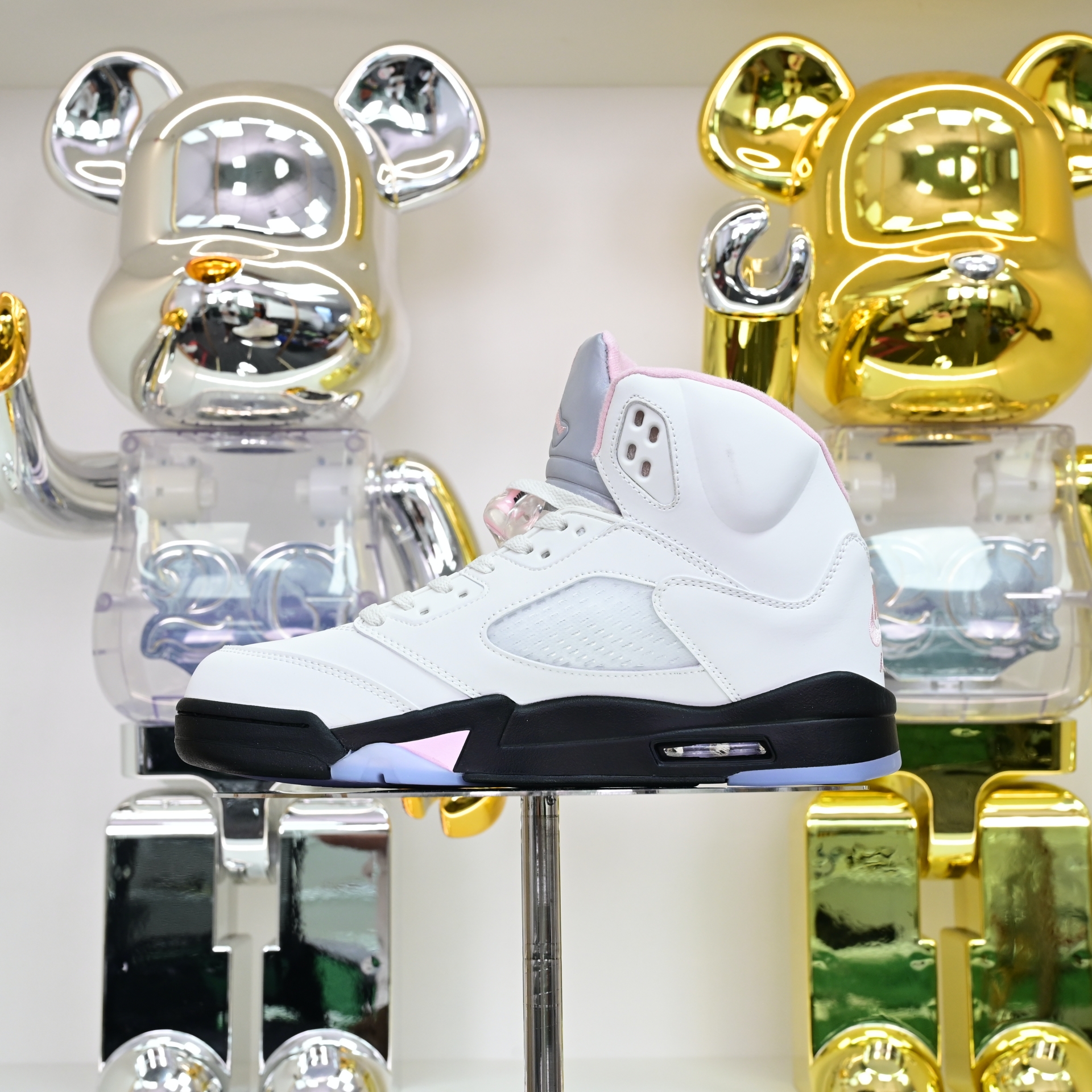 Air Jordan 5“Medium Soft Pink” HQ7978-102