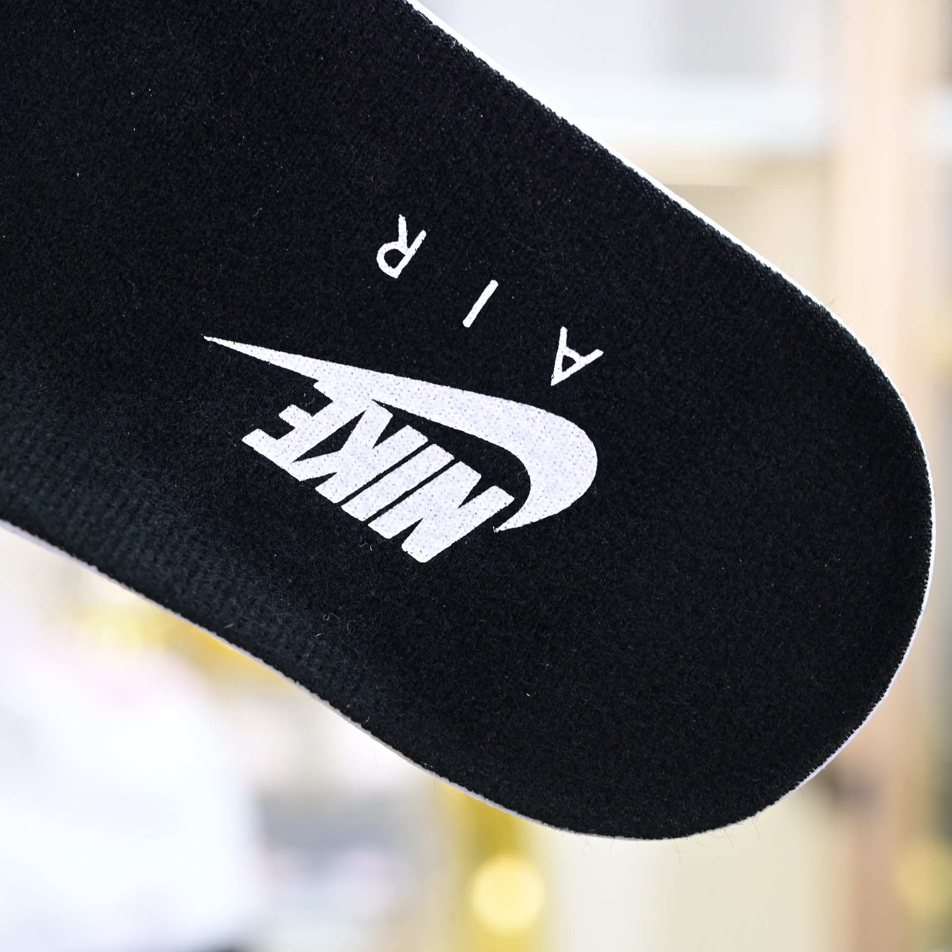 Air Jordan 5“Medium Soft Pink” HQ7978-102