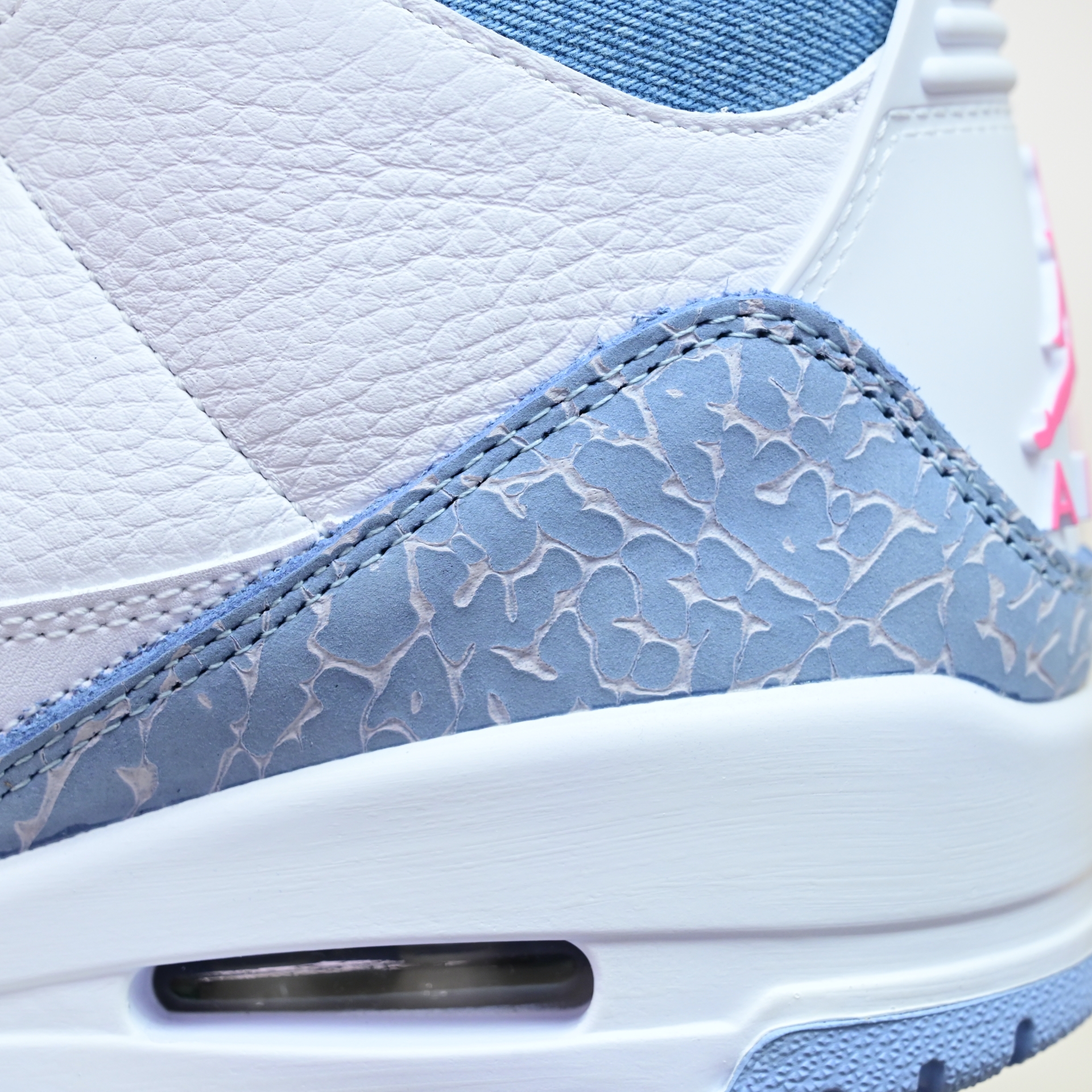 Air Jordan 3 Retro HQ0784-101