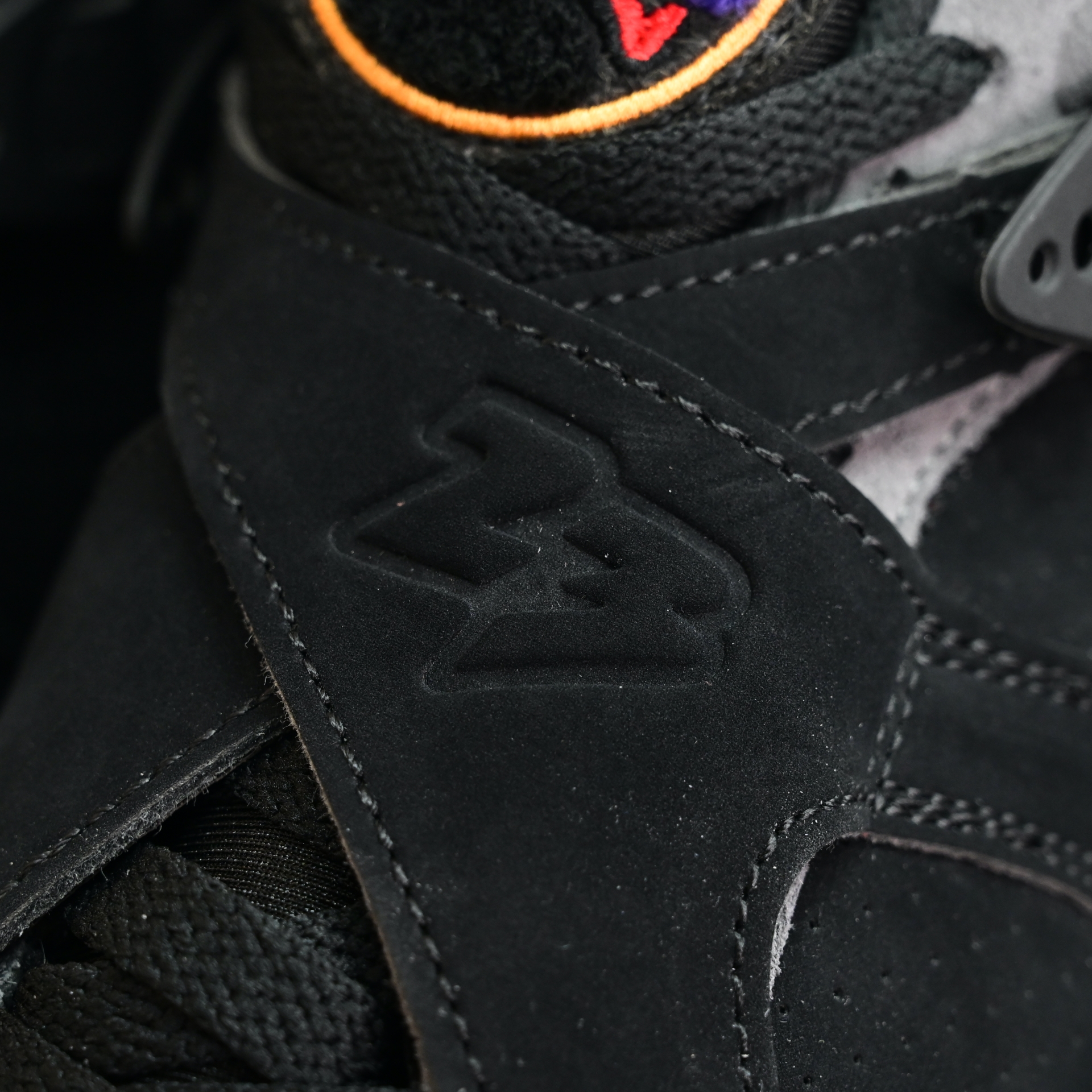 Air Jordan 8  RETRO 2025   305381-006