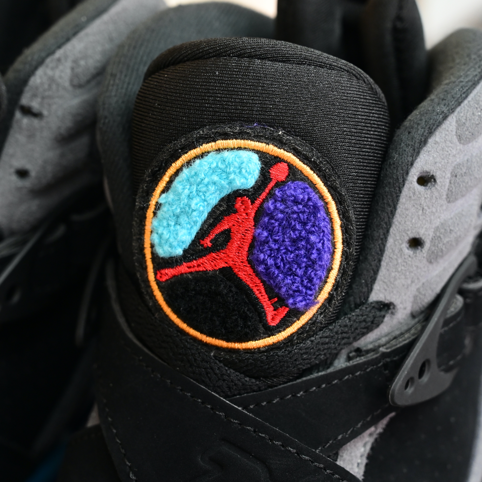 Air Jordan 8  RETRO 2025   305381-006