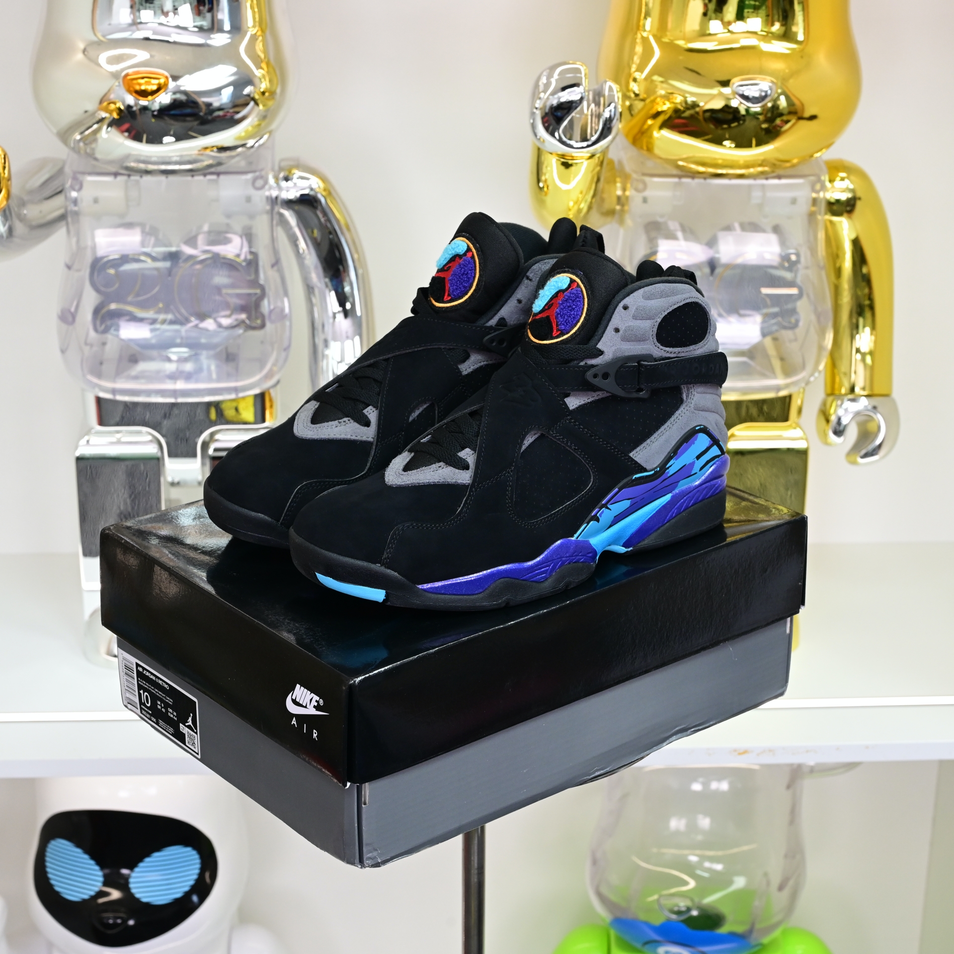 Air Jordan 8  RETRO 2025   305381-006
