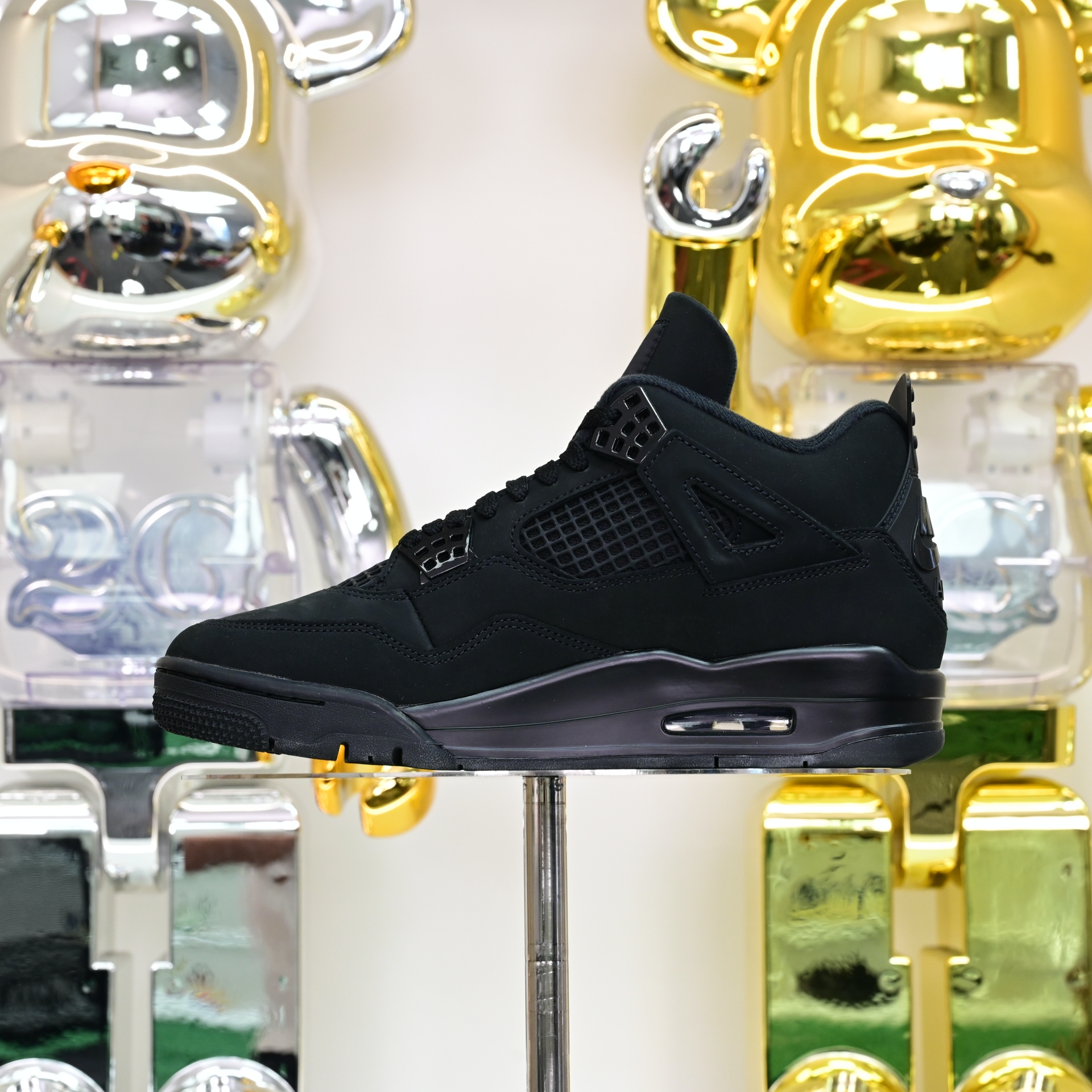 AIR JORDAN 4 RETRO 'BLACK CAT' 2025   FV5029-010