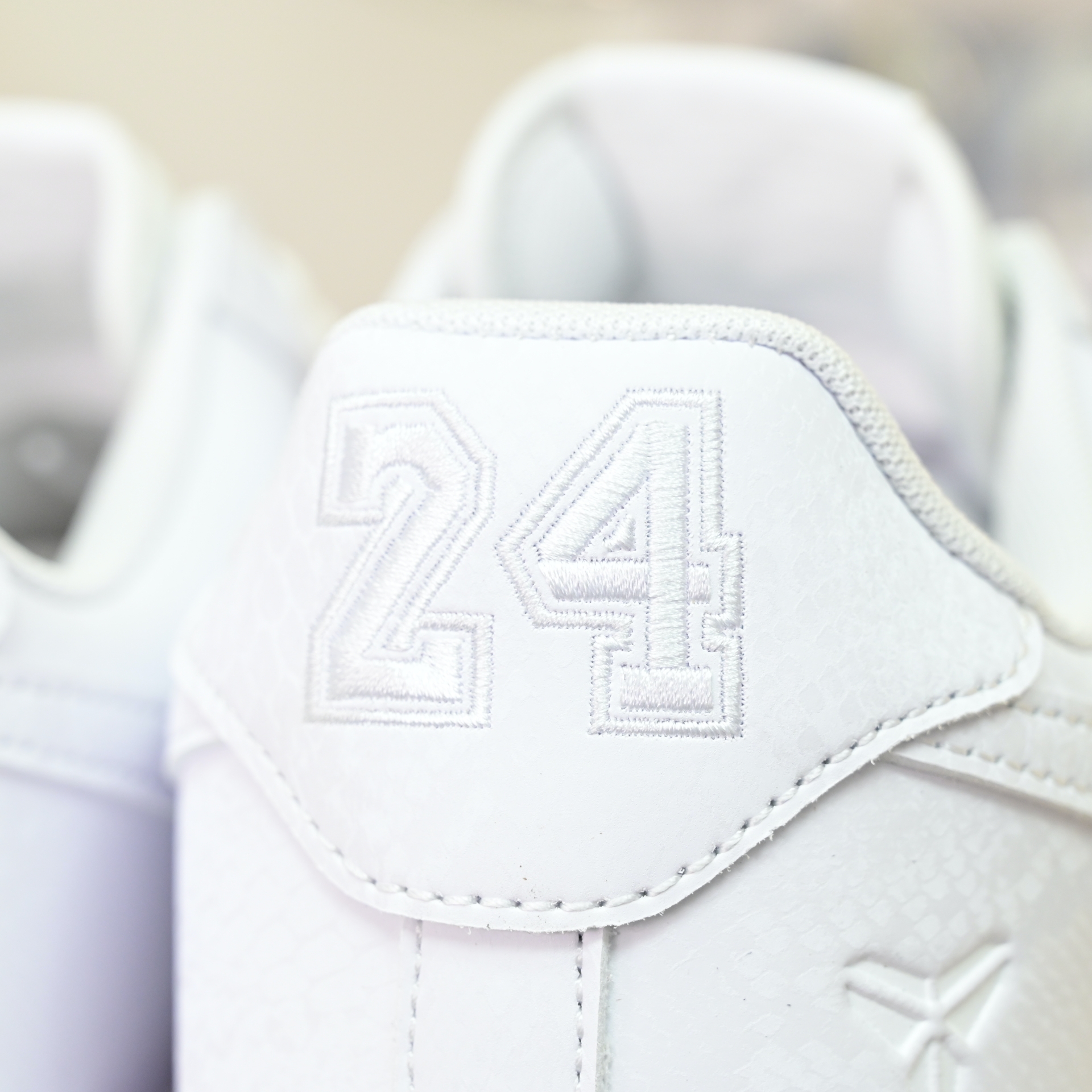Nike Air Force 1 Low Kobe Forever White  IB0018-100