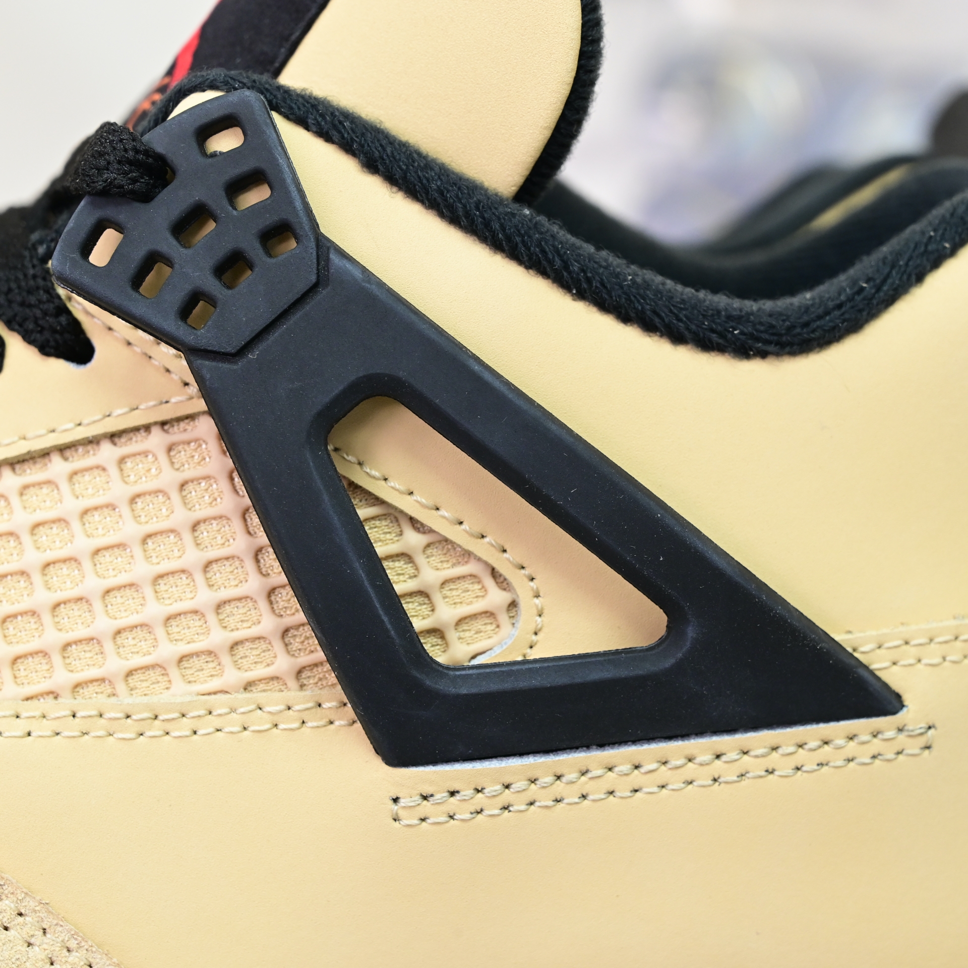 AIR JORDAN 4 RETRO IH2094-200