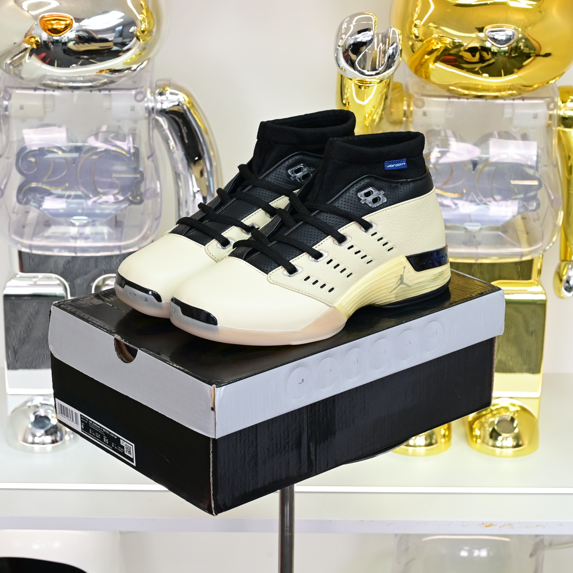 INFINITE ARCHIVES x  Air Jordan 17 Low  IH0177-200