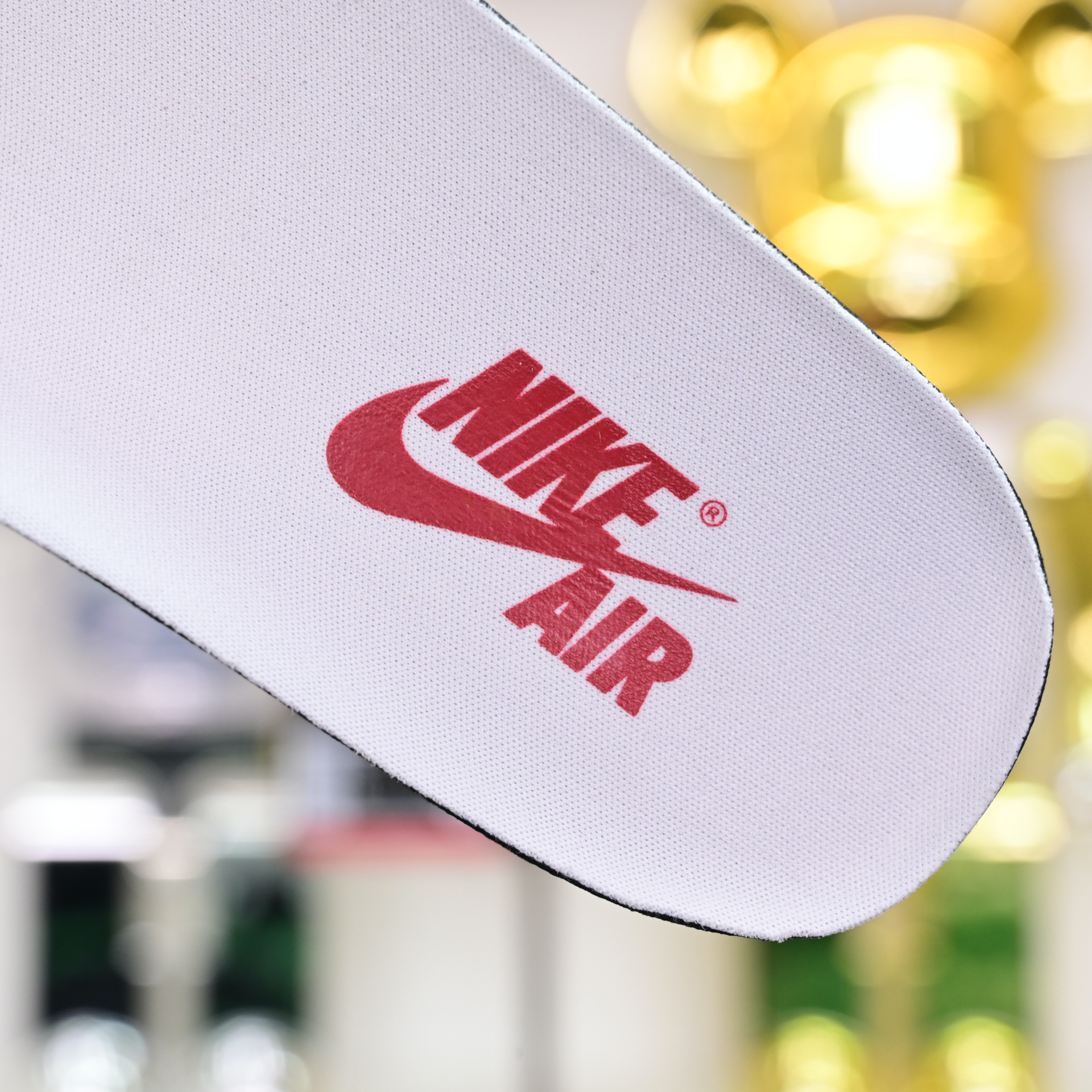 Air Jordan 1 RETRO LOW OG“Black Muslin Varsity Red” HQ6998-600