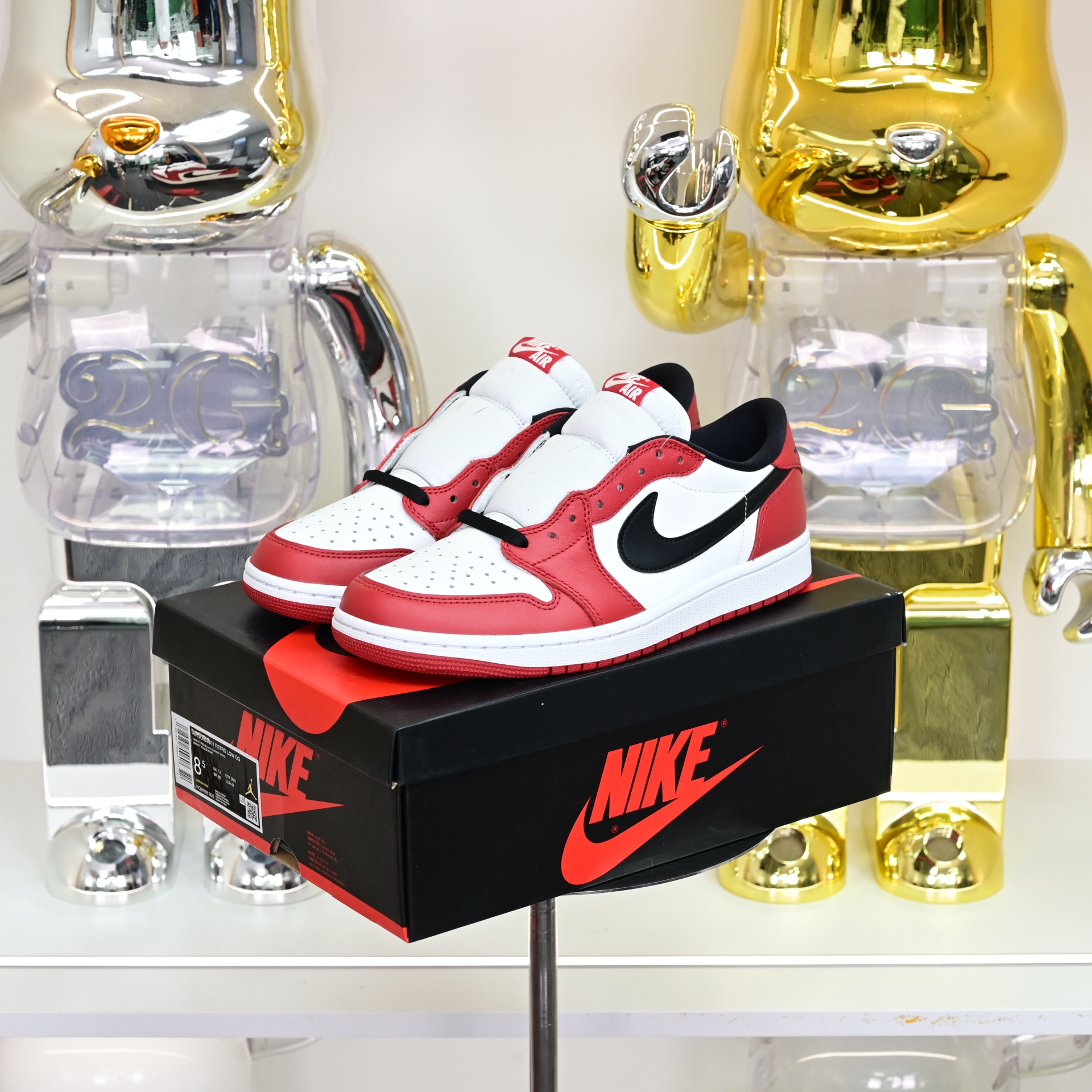 Air Jordan 1 RETRO LOW OG“Black Muslin Varsity Red” HQ6998-600