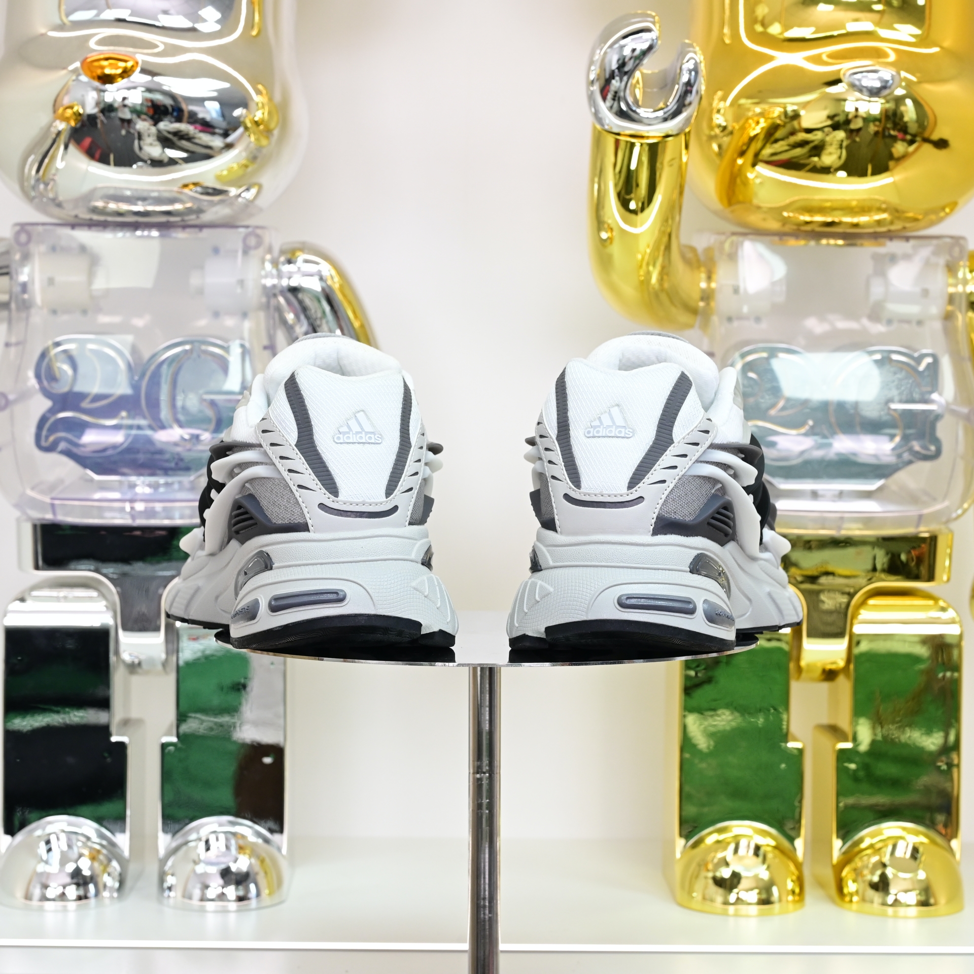 Pharrell x adidas Adistar Jellyhsh  JP9262