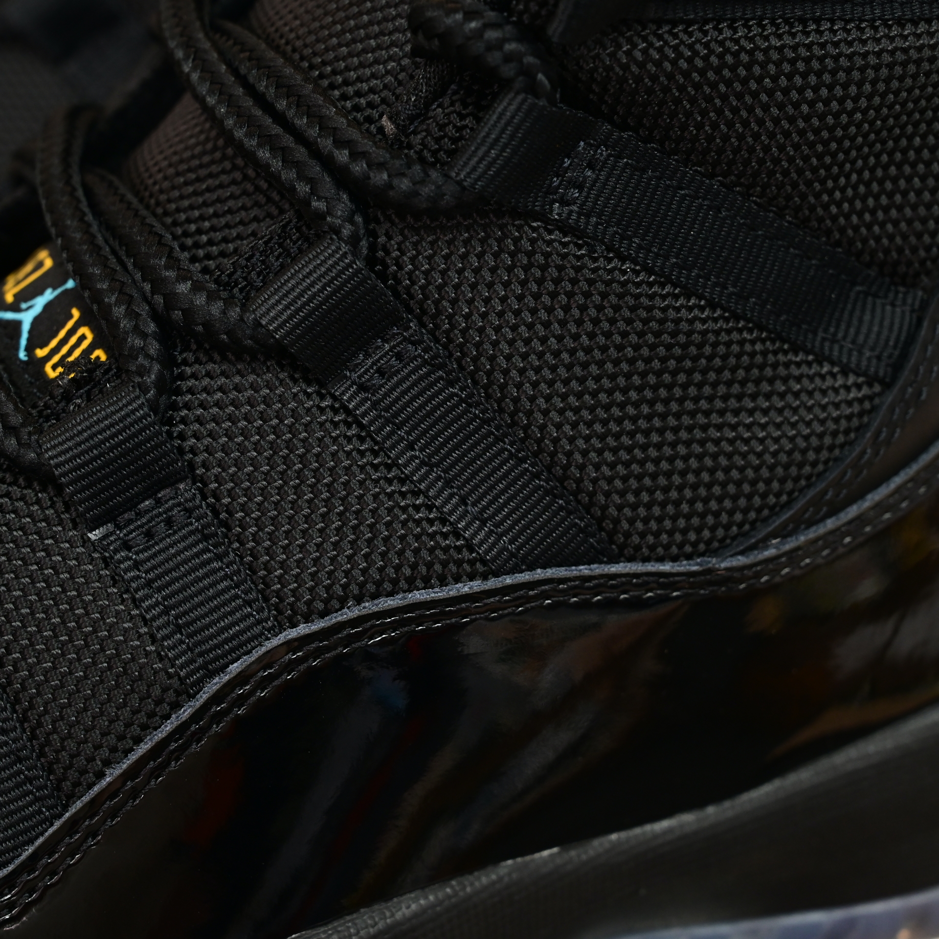 Air Jordan 11  Gamma Blue 2025  CT8012-047