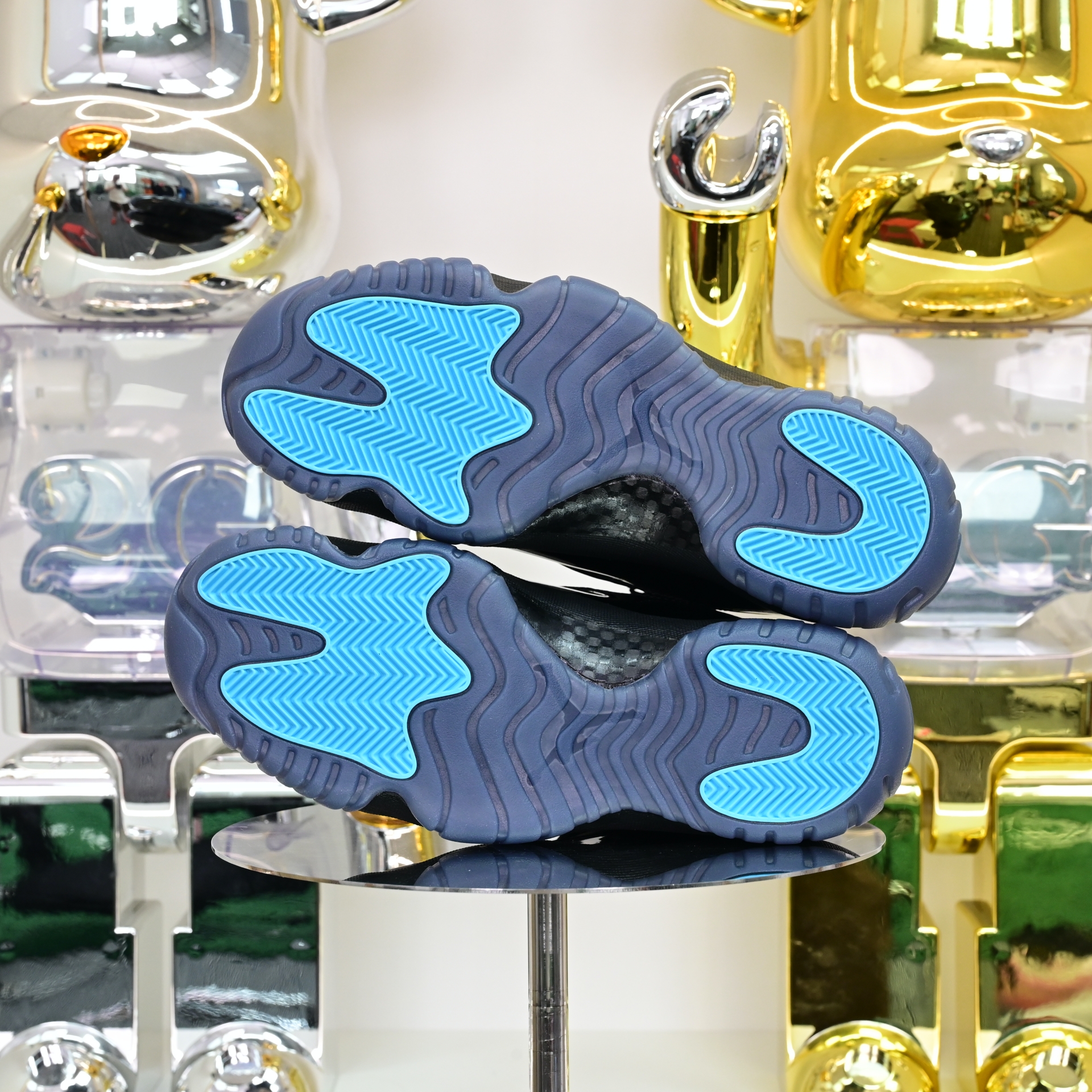 Air Jordan 11  Gamma Blue 2025  CT8012-047