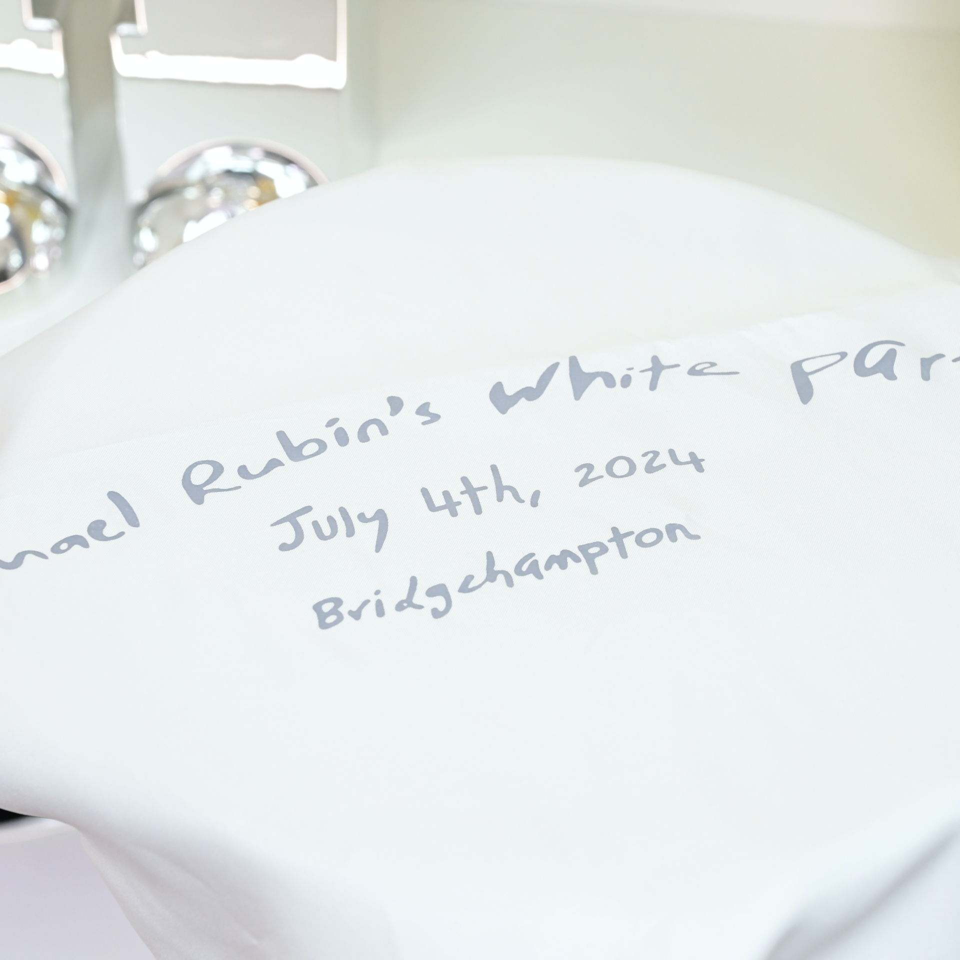 Travis Scott  x Air Jordan 1 TD1228-111