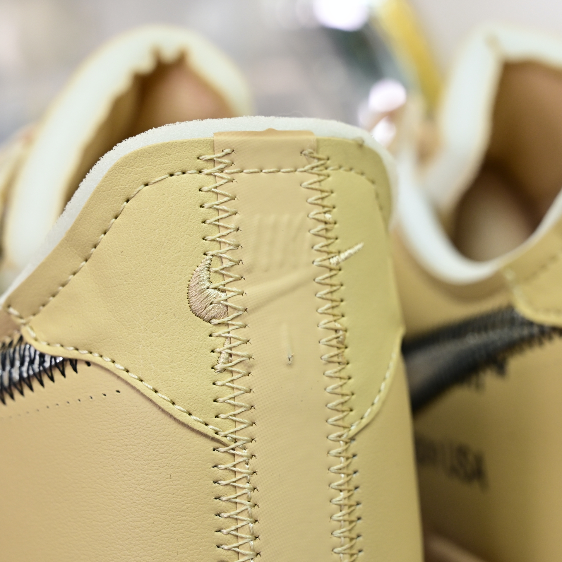 OFF-WHITE x Nike Air Force1 FD6900-200