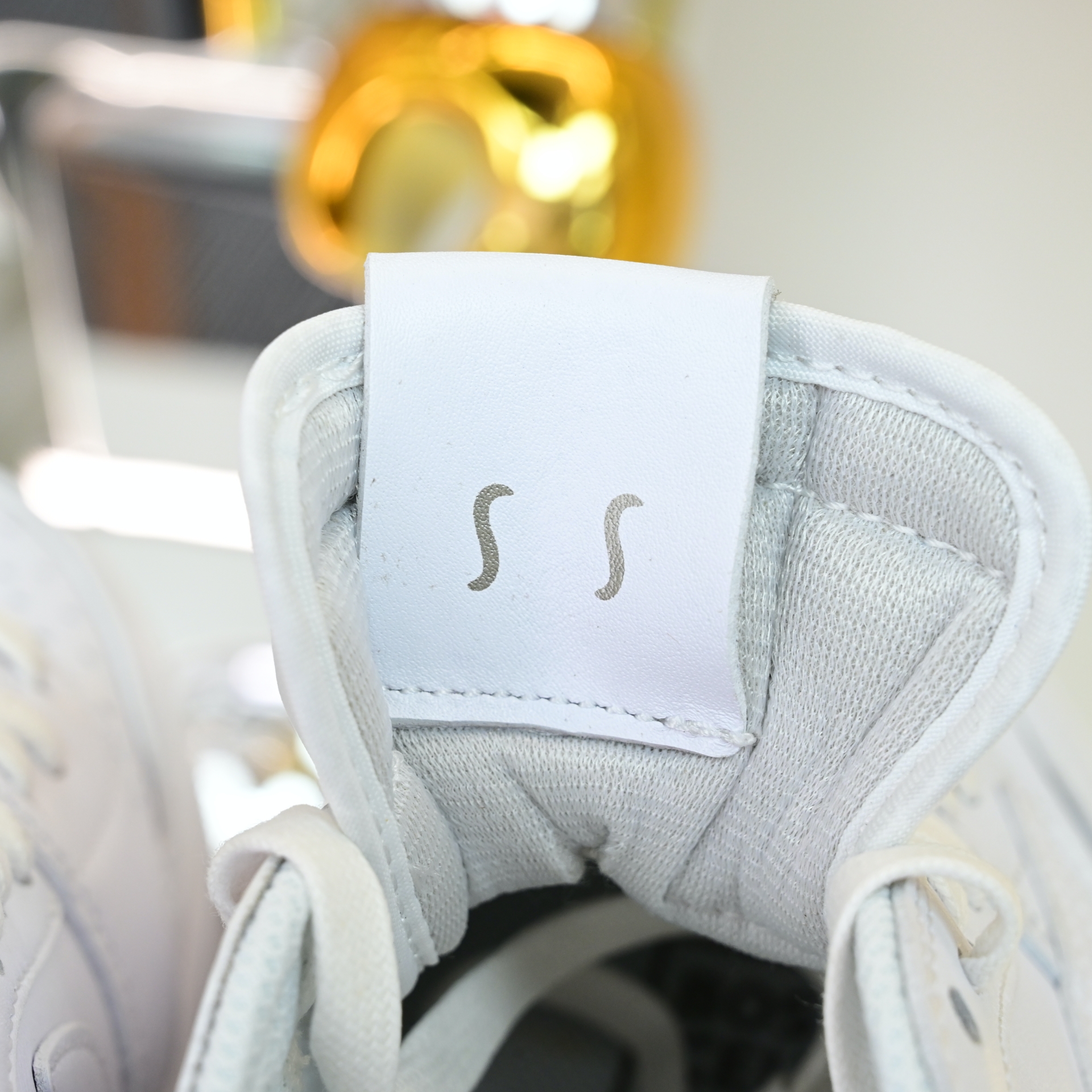 Travis Scott  x Air Jordan 1 TD1228-111