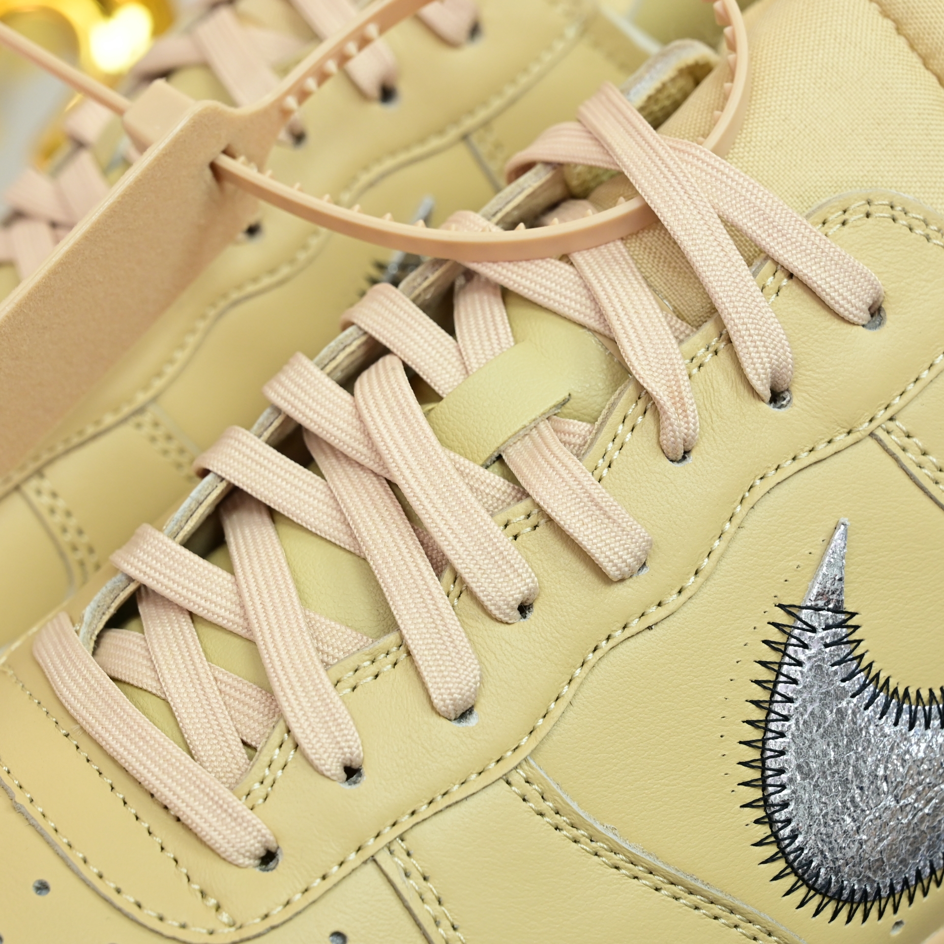 OFF-WHITE x Nike Air Force1 FD6900-200