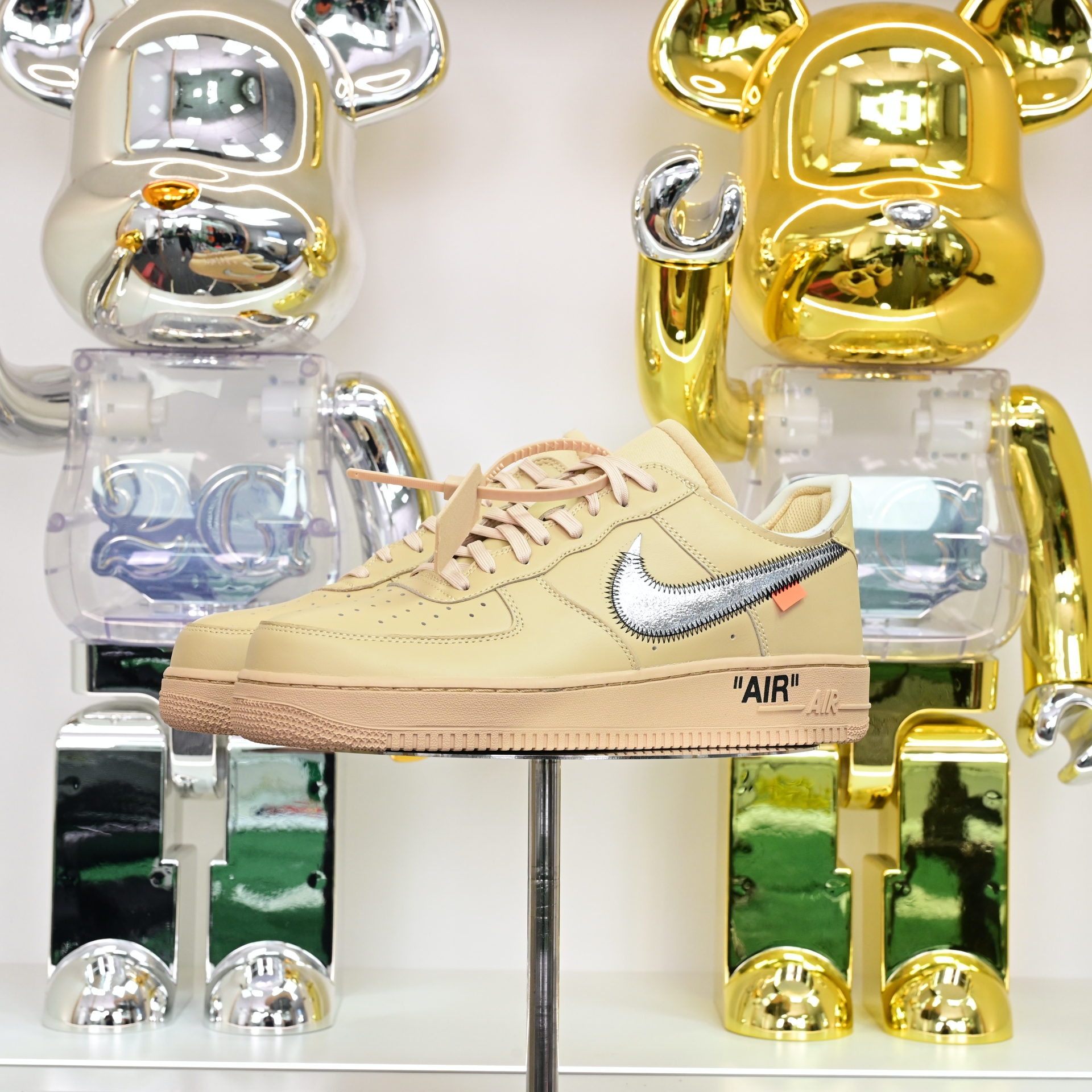 OFF-WHITE x Nike Air Force1 FD6900-200