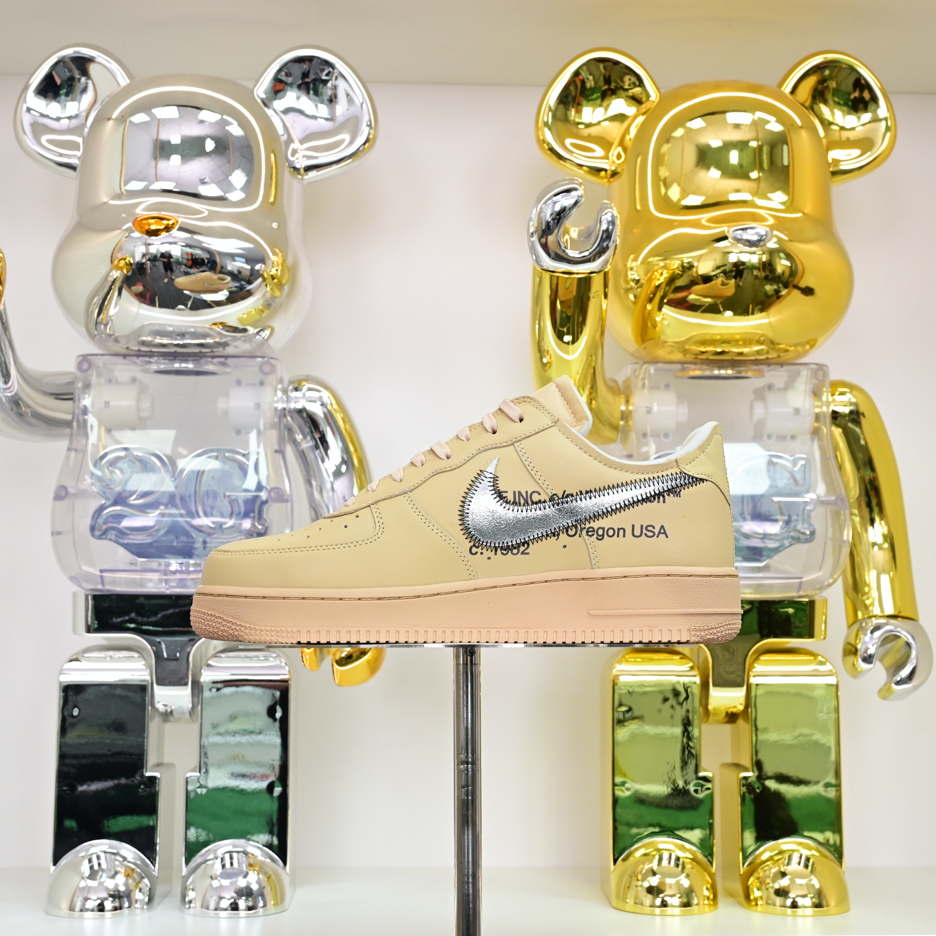 OFF-WHITE x Nike Air Force1 FD6900-200