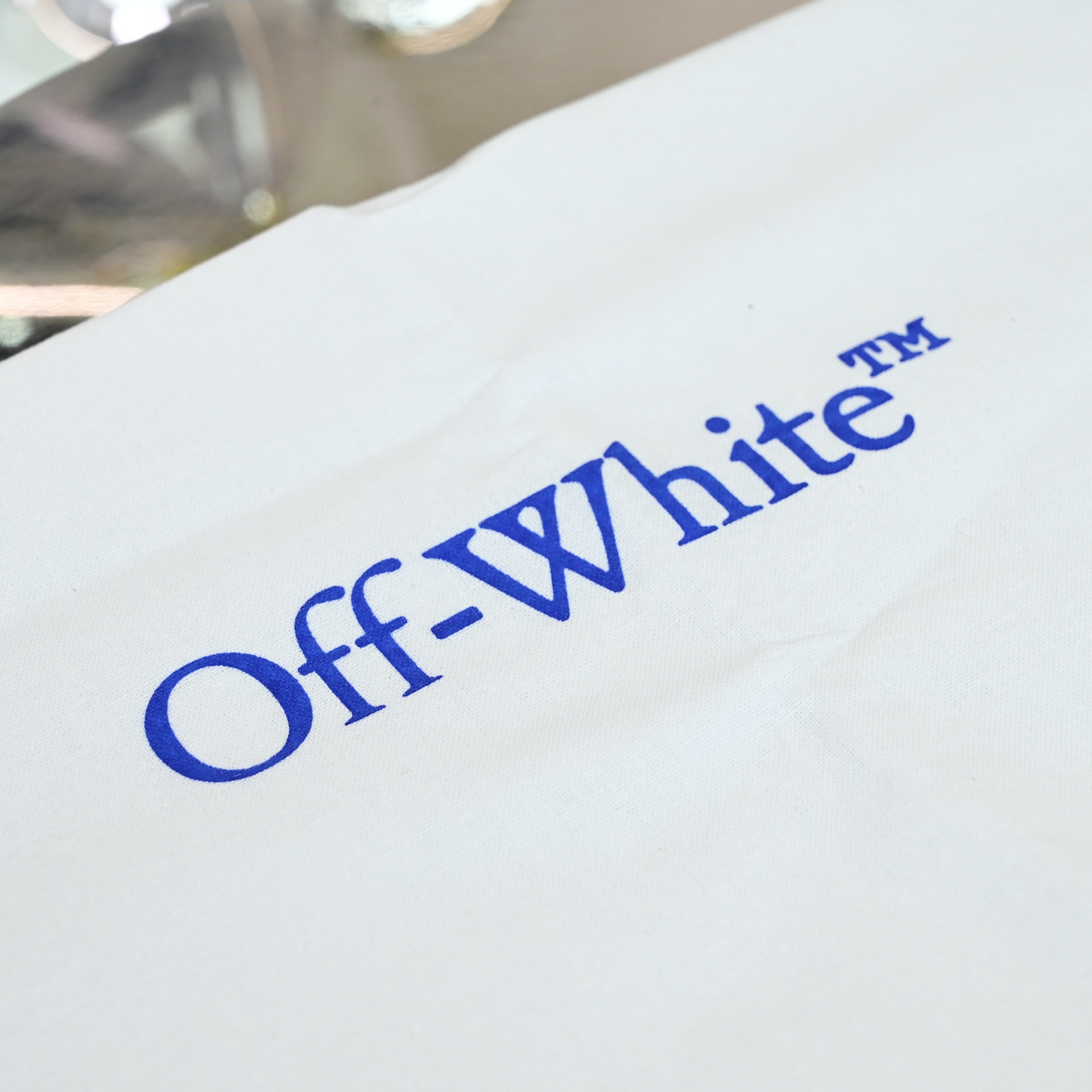 OFF-WHITE Out Of Offce