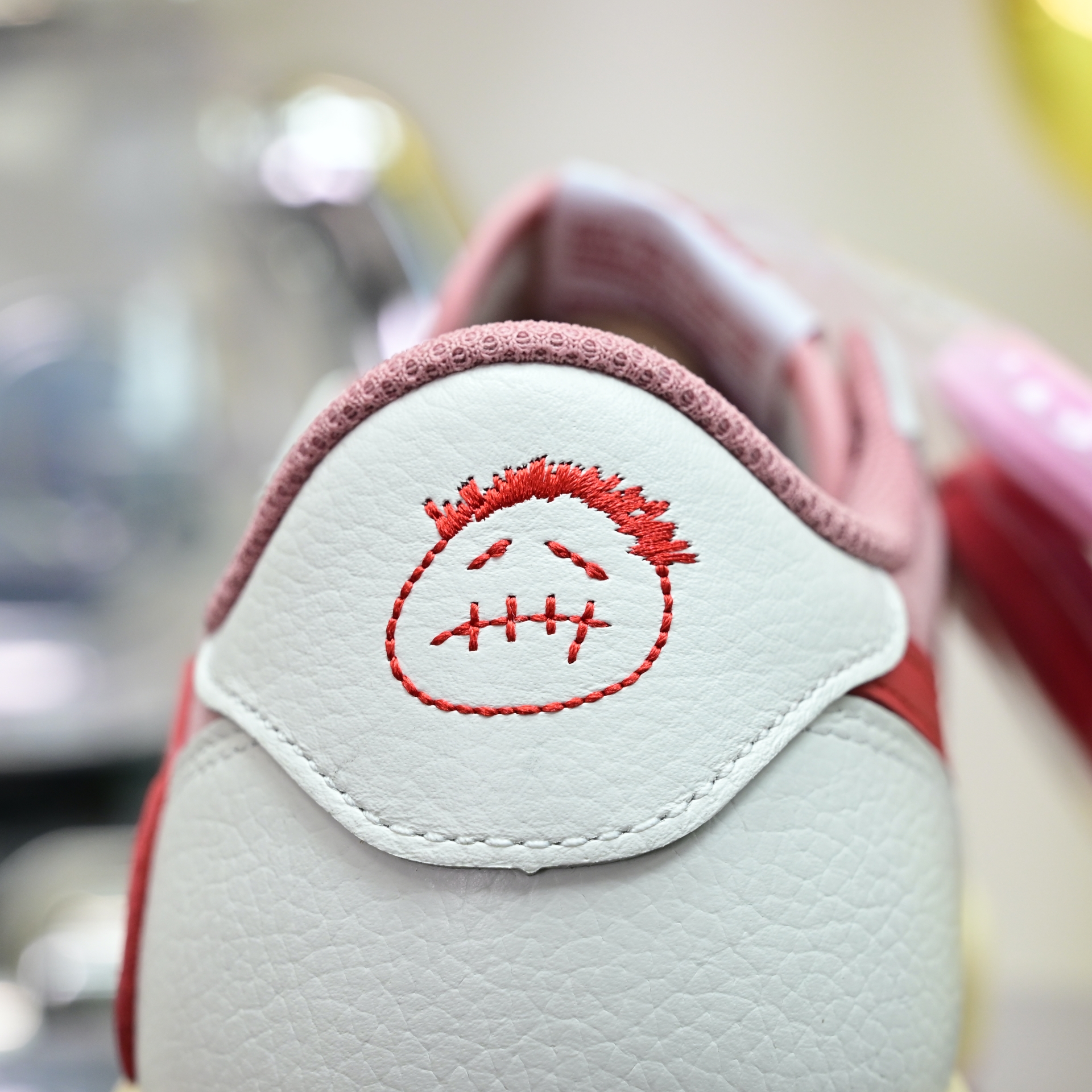 Travis Scott x Air Jordan 1  Low DM7866-100