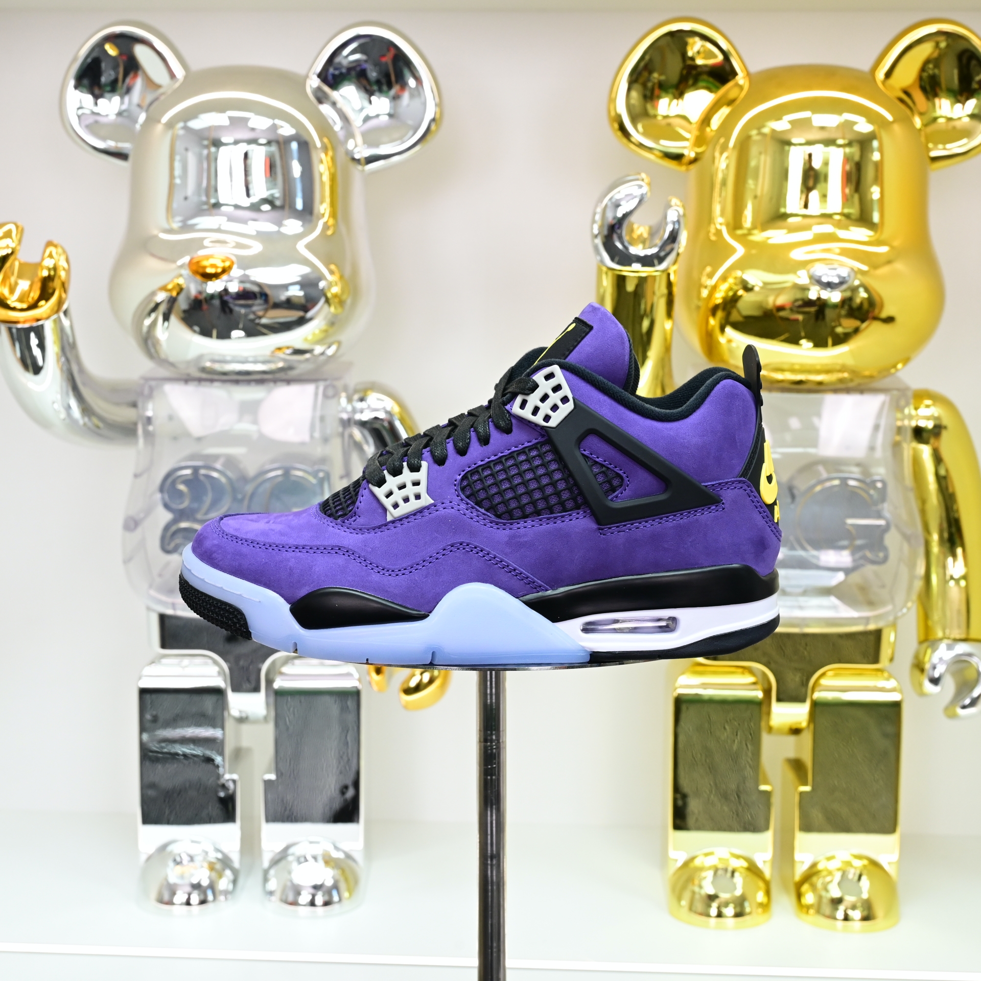Air Jordan 4 Retro“Imperial Purple” FV5029-500
