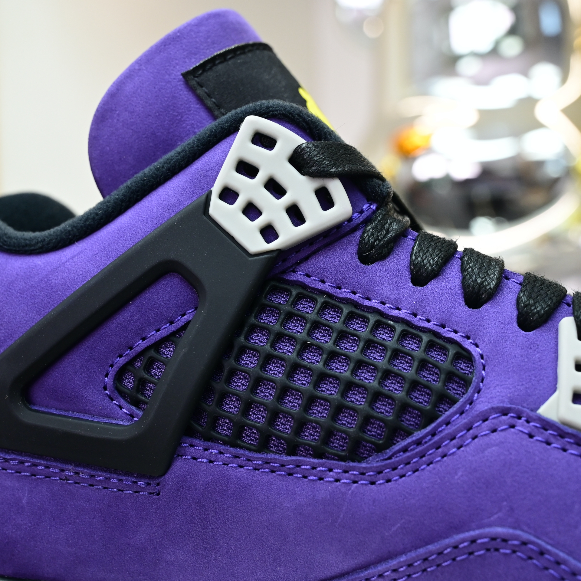 Air Jordan 4 Retro“Imperial Purple” FV5029-500