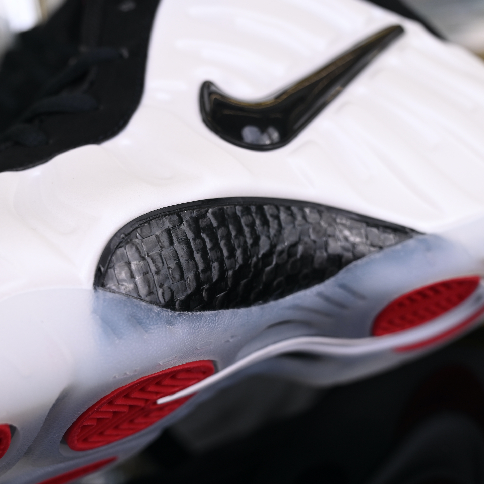 Nike Foamposite Pro  2025 HF0794-200