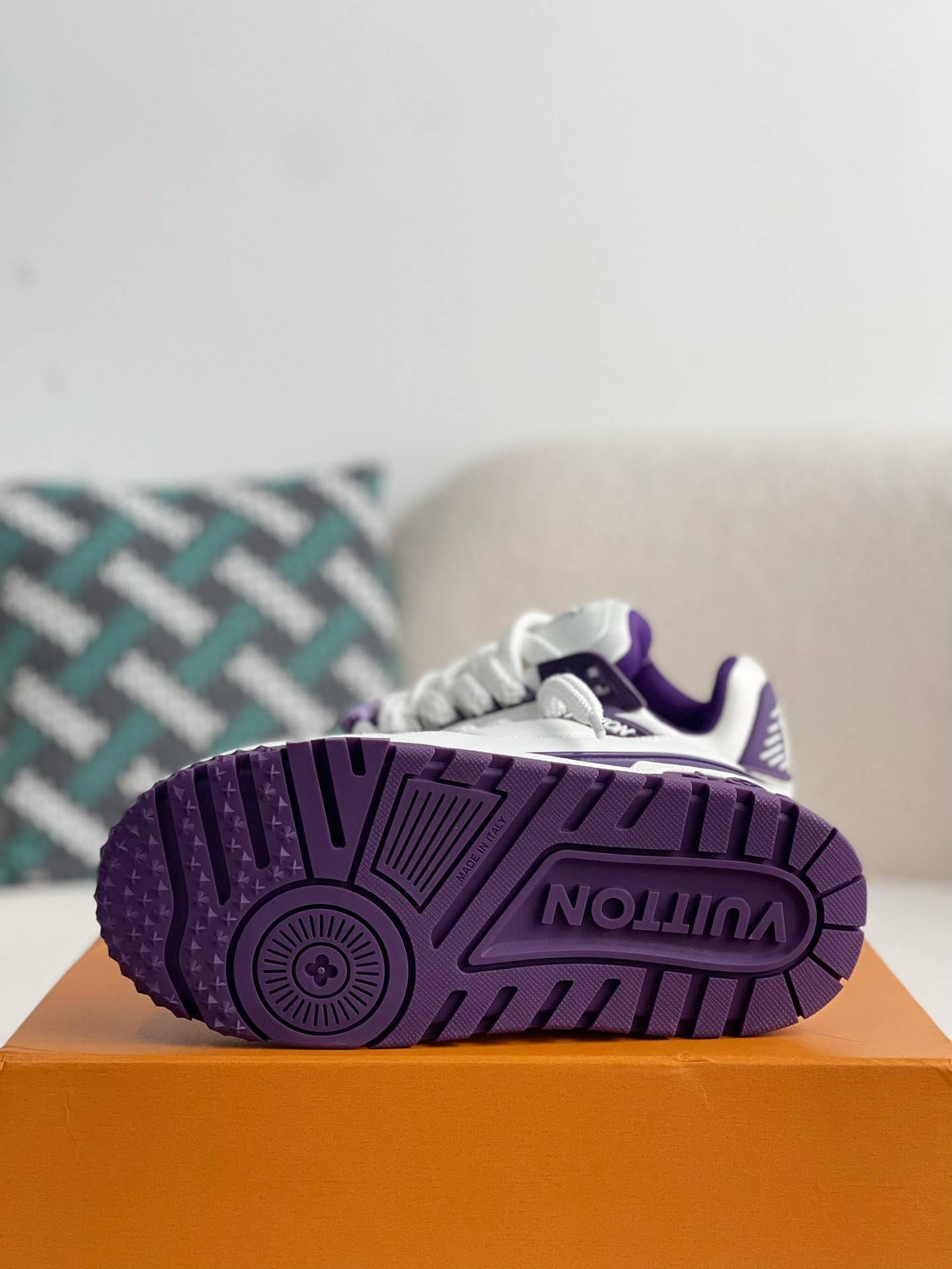 L*V TRAINER MAXI  SNEAKERS