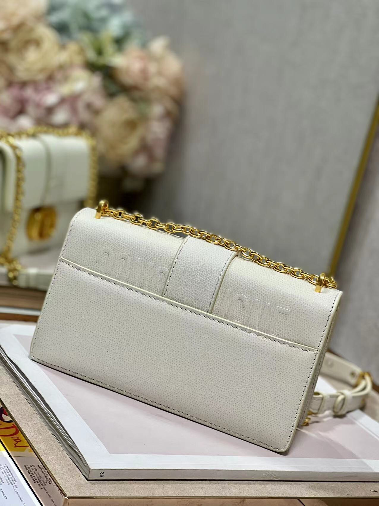 30 Montaigne East-west Bag With Chain