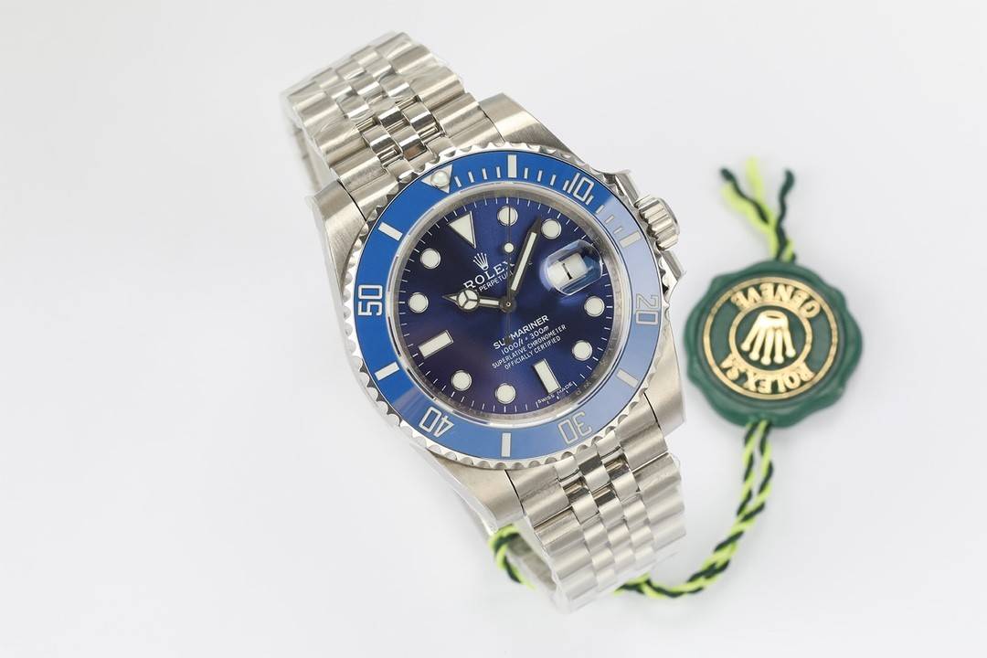 Rolex Submariner Series 40 Men's Watch