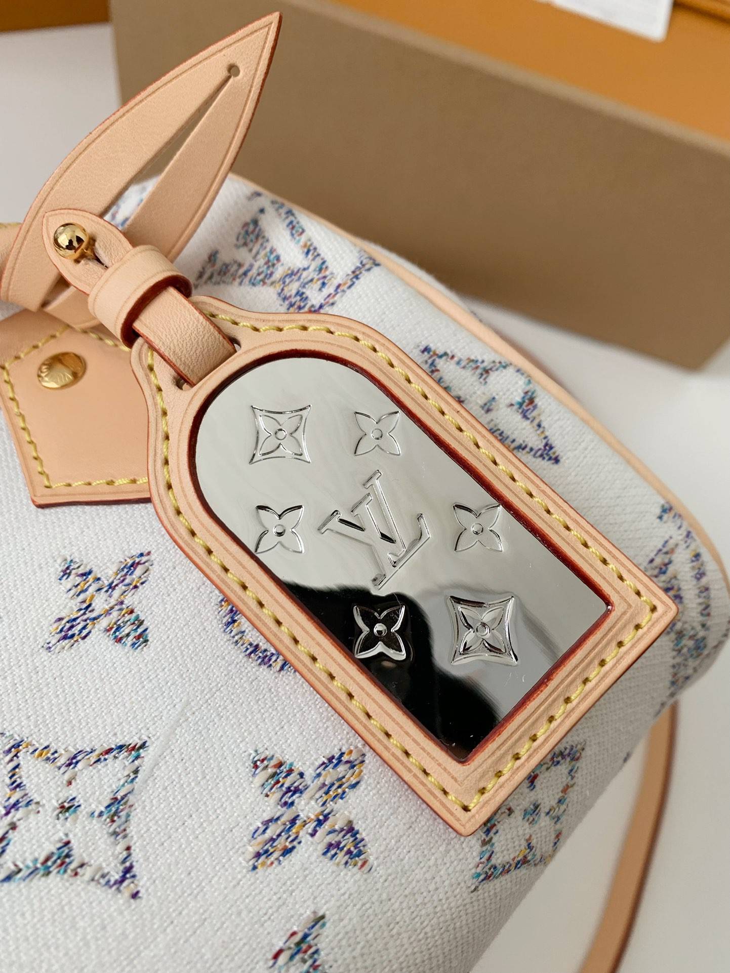 L*V Speedy Bandouli ère 20 M24709  Size：20.5*13.5*12cm