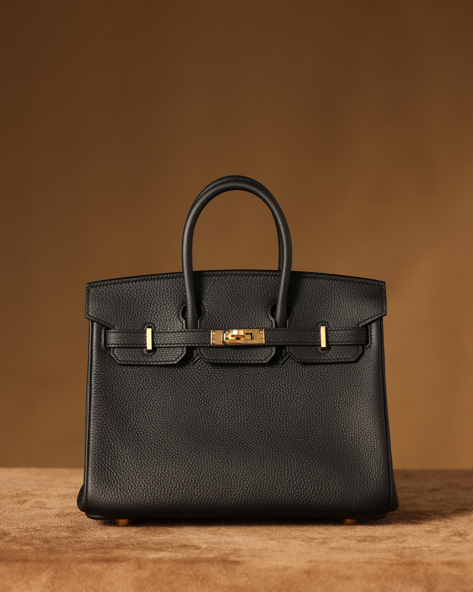 Hermes Birkin 25cm black gold buckle Size: 20 X 25 X 13CM