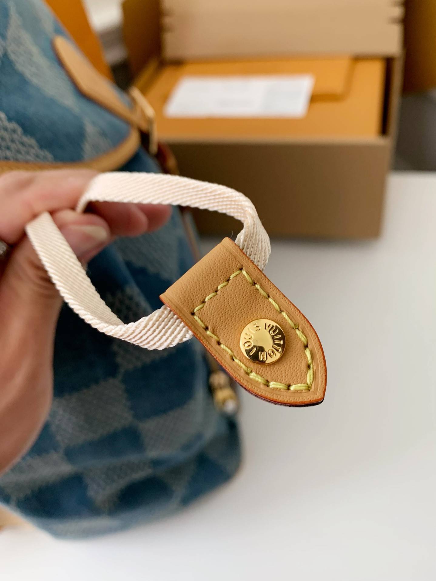 L*V Montsouris backpack M40708  Size：32*40*19cm