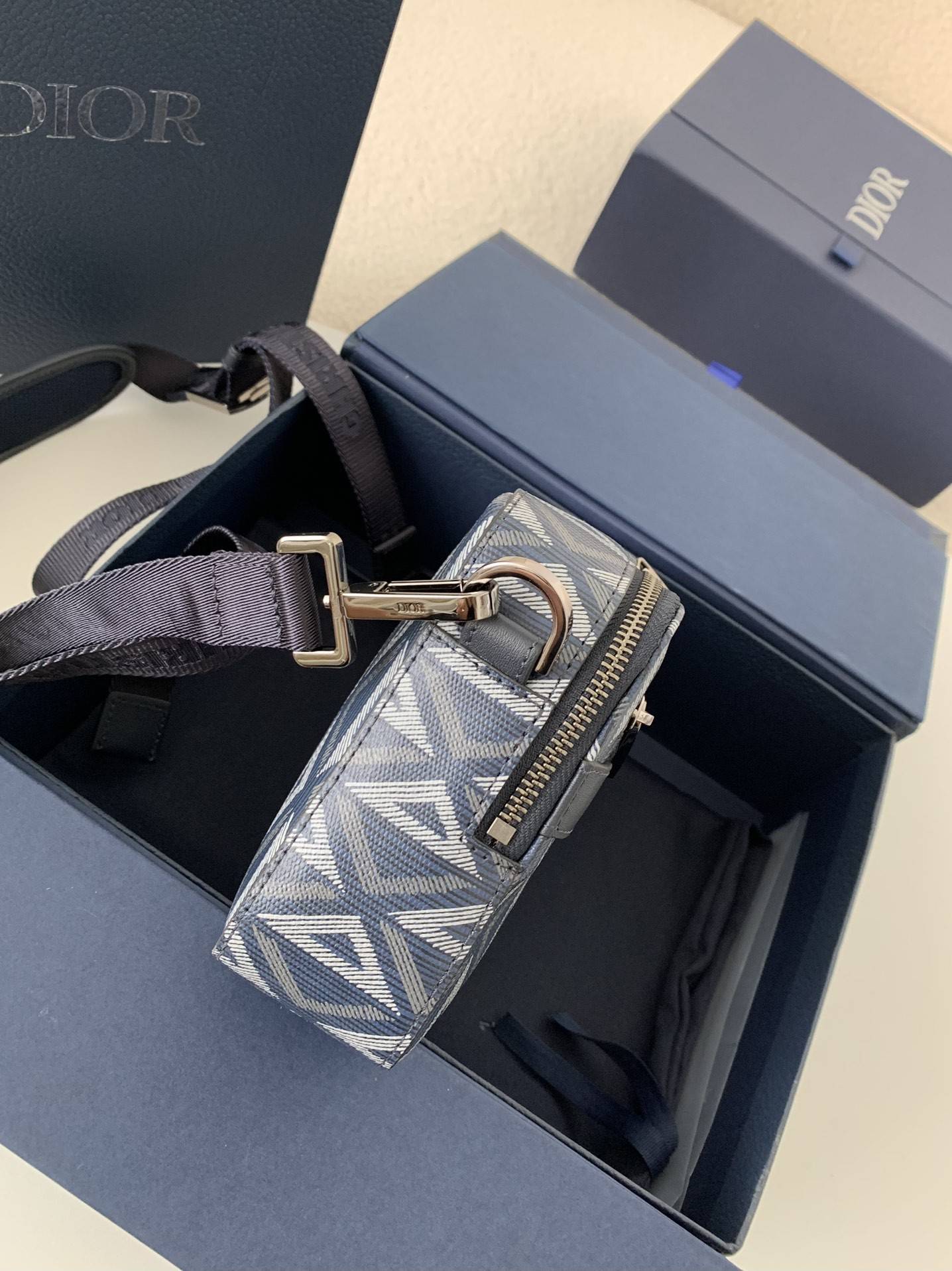 D*OR Men's SAFARI Messenger Bag, Top Quality Size: 22 * 15 * 6cm