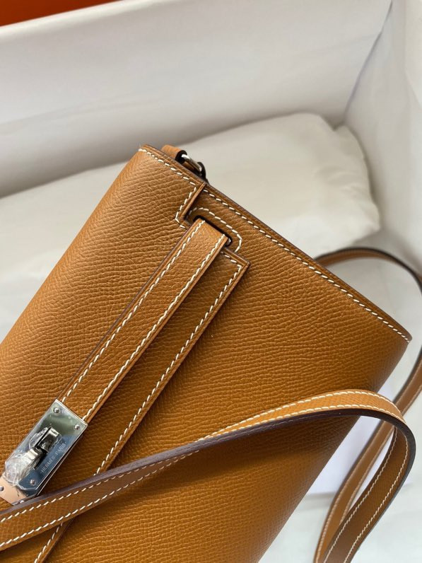 Kelly Classique To Go