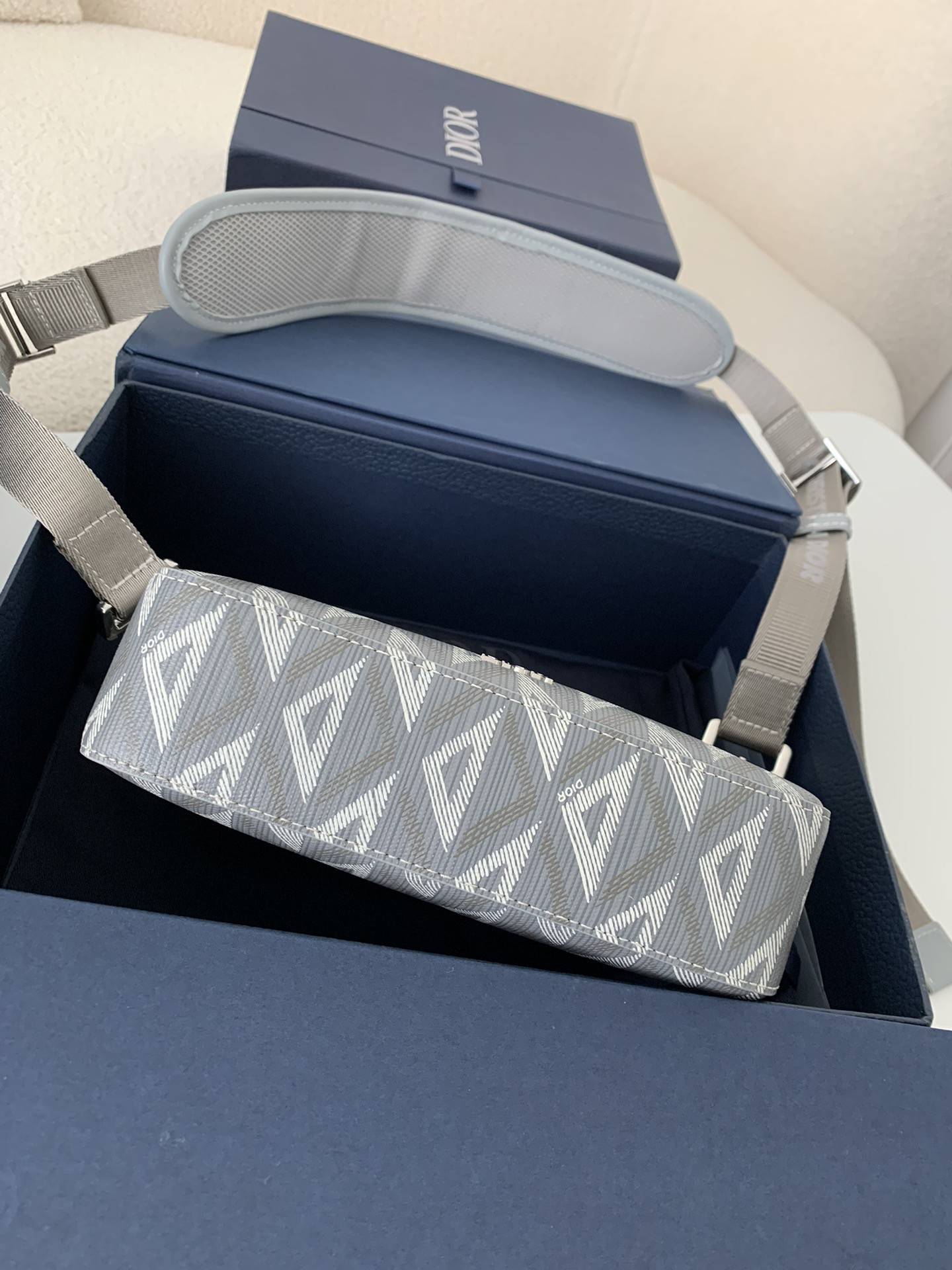 D*OR Men's SAFARI Messenger Bag, Top Quality Size: 22 * 15 * 6cm