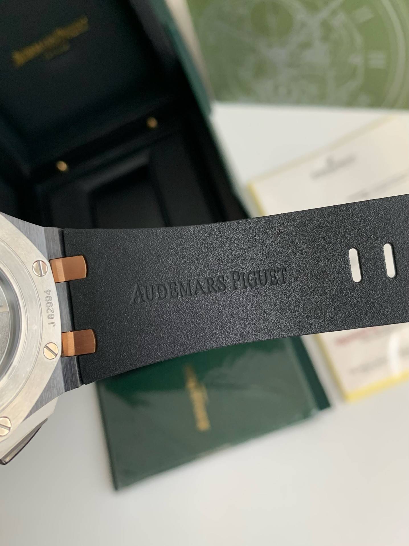 Audemars Piguet Royal Oak Series 2017 New Men's Watch 44MM