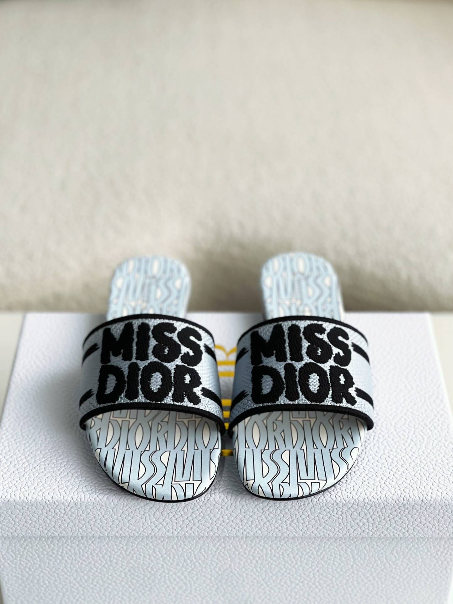 D*OR women's slippers