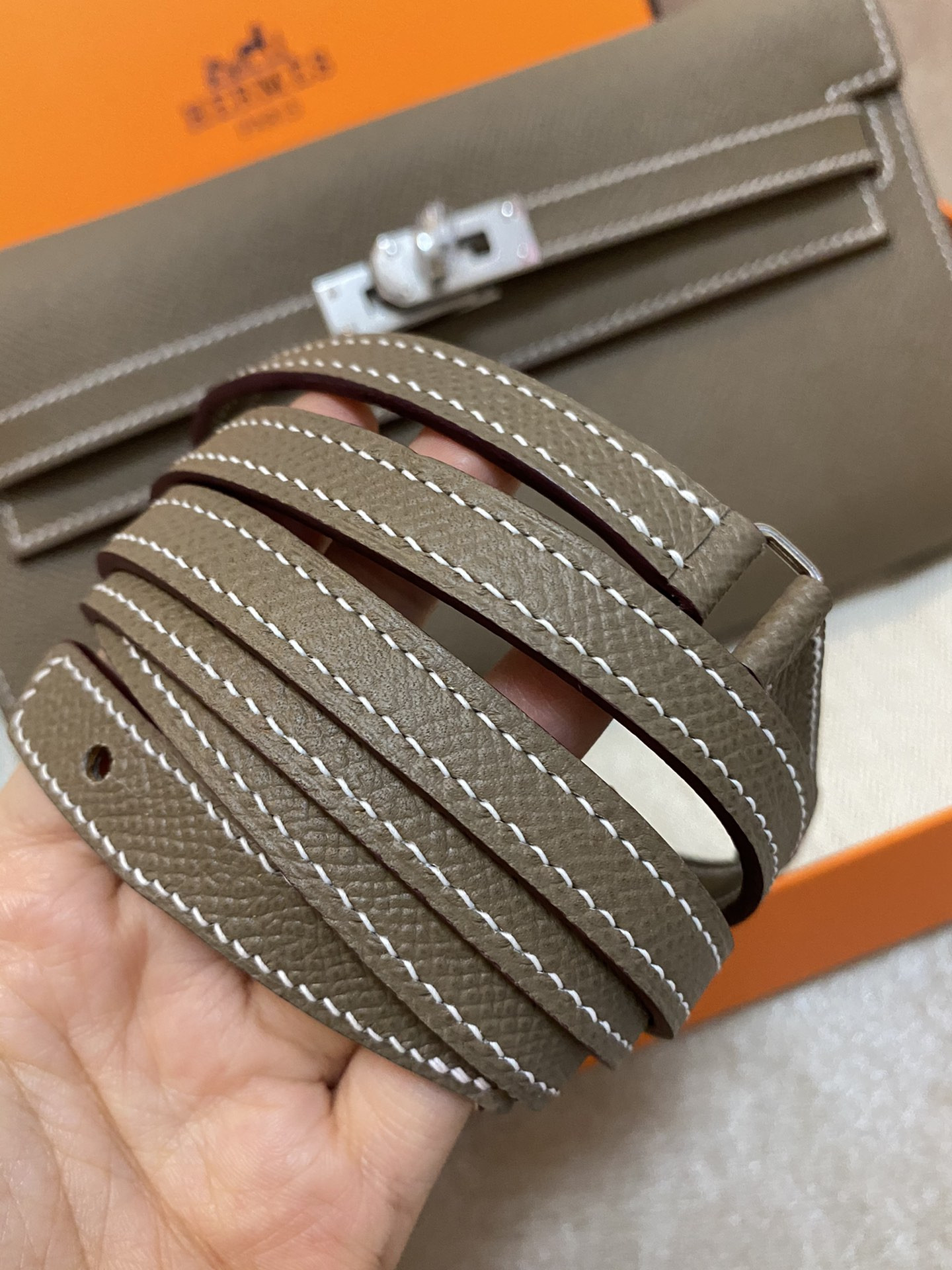 Kelly Classique To Go