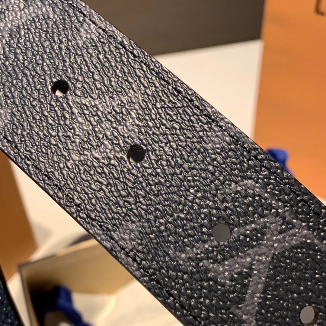 Louis Vuitton LV men's belt  INITIALES  M9043T