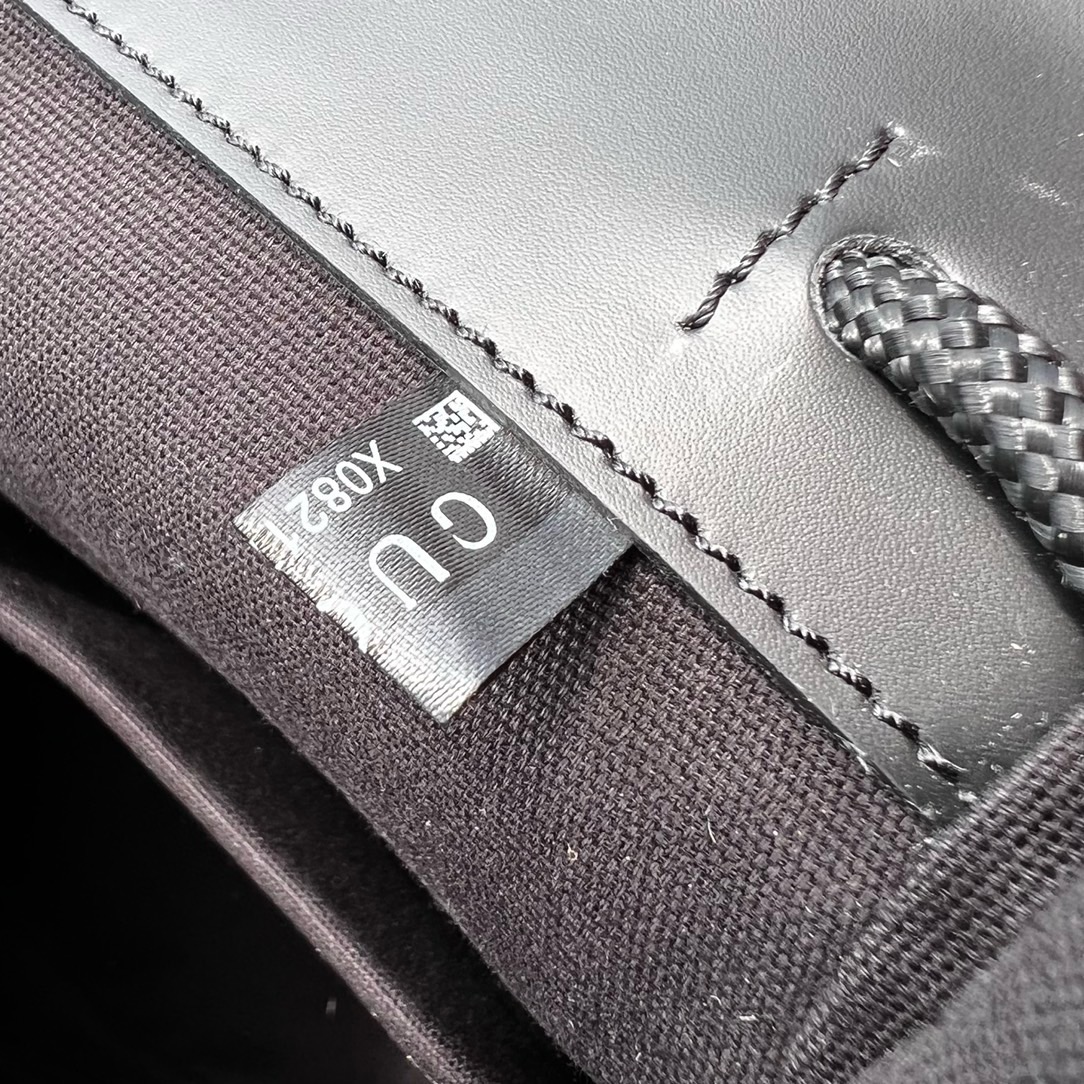 Gucci Backpack Model: 495563. Size: 34*42*16cm