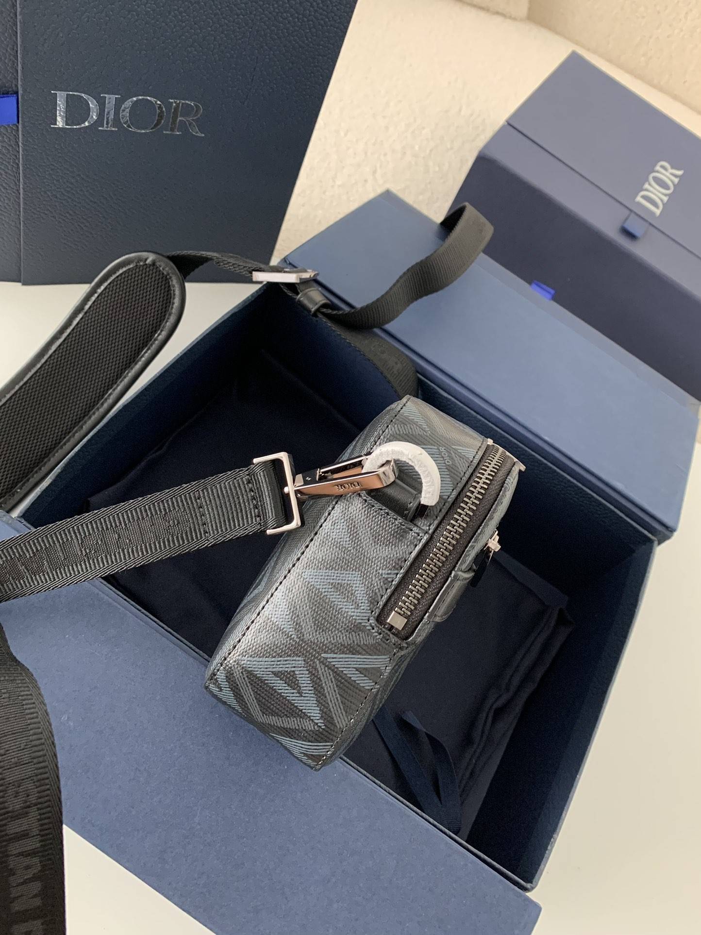 D*OR Men's SAFARI Messenger Bag, Top Quality  Size: 22 * 15 * 6cm