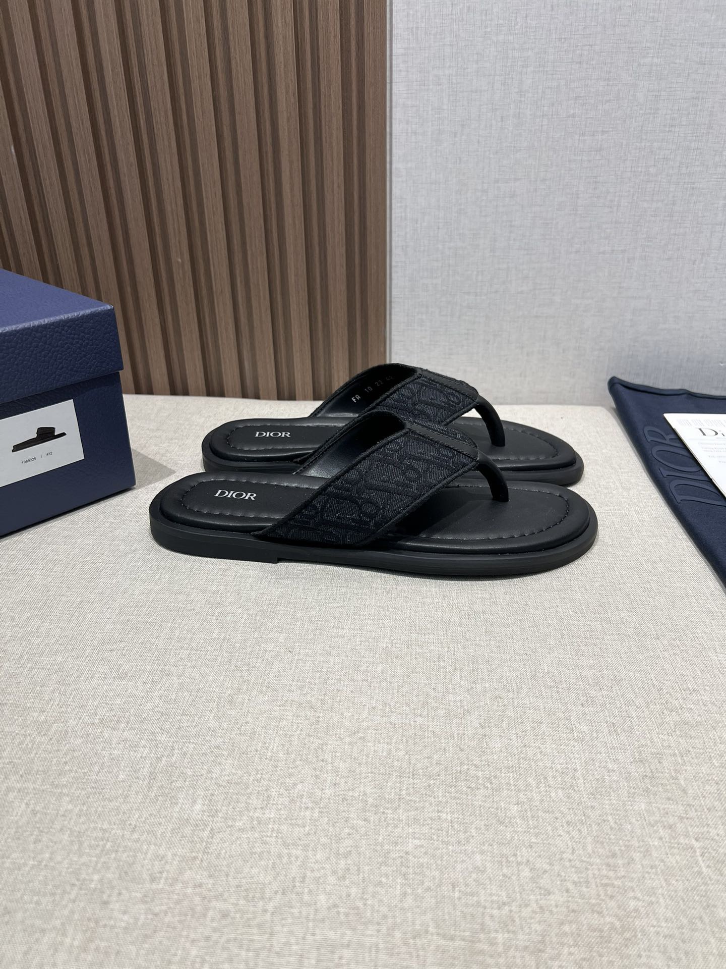 Dior men slide