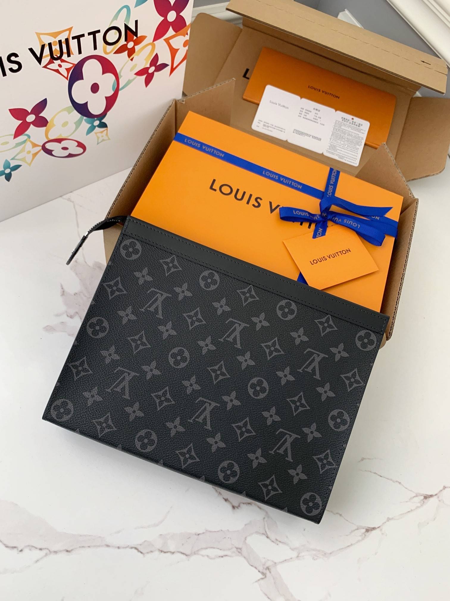 L*V Men's POCHETTE VOYAGE Black Flower Handbag M61692, 27 * 21 * 6cm