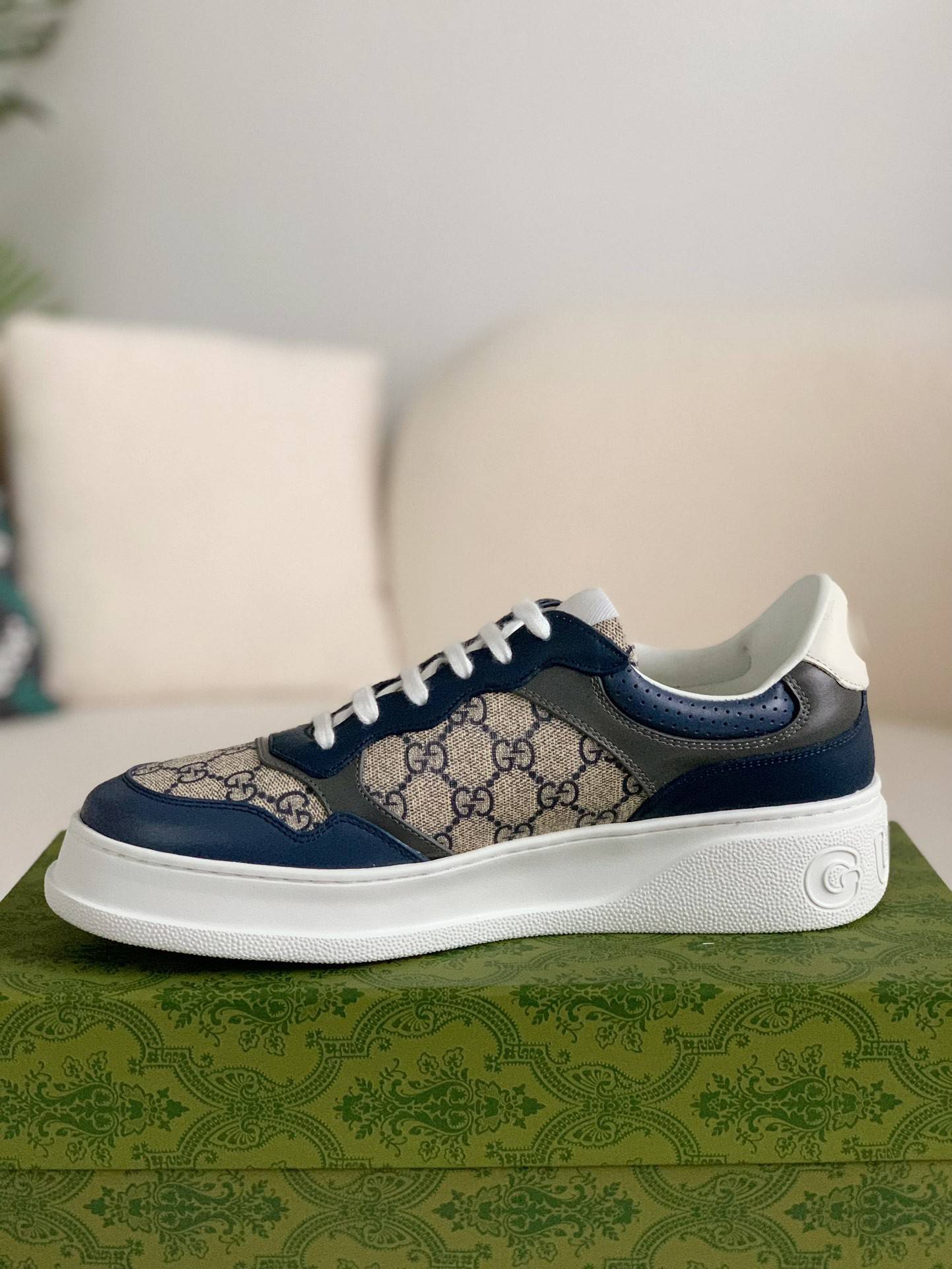 GU*Isneakers Cowhide