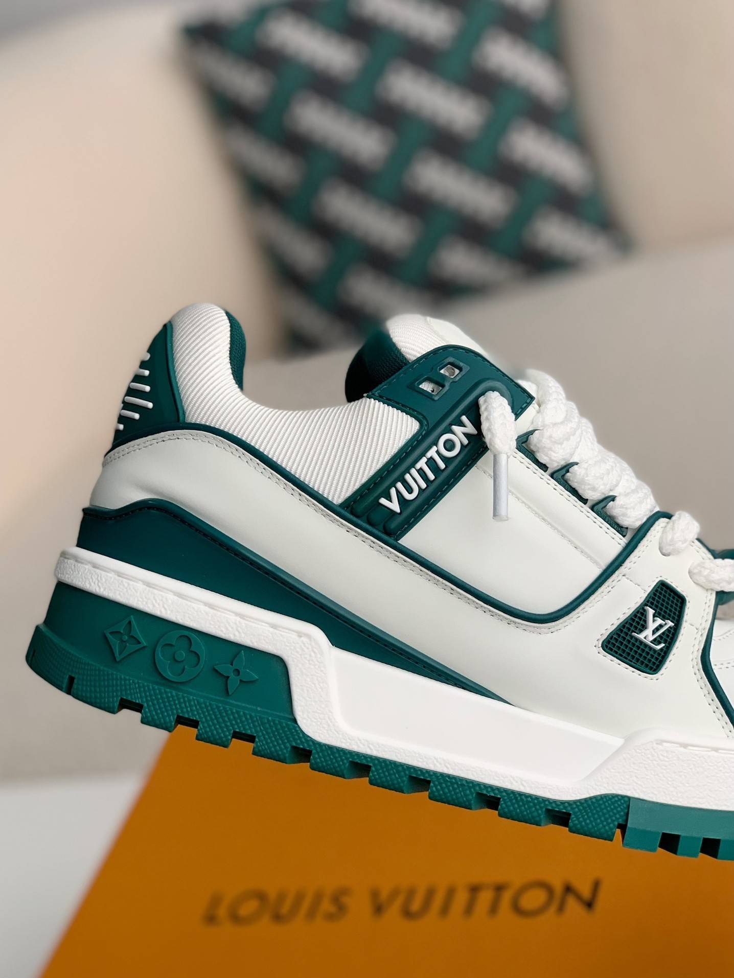 L*V TRAINER MAXI  SNEAKERS