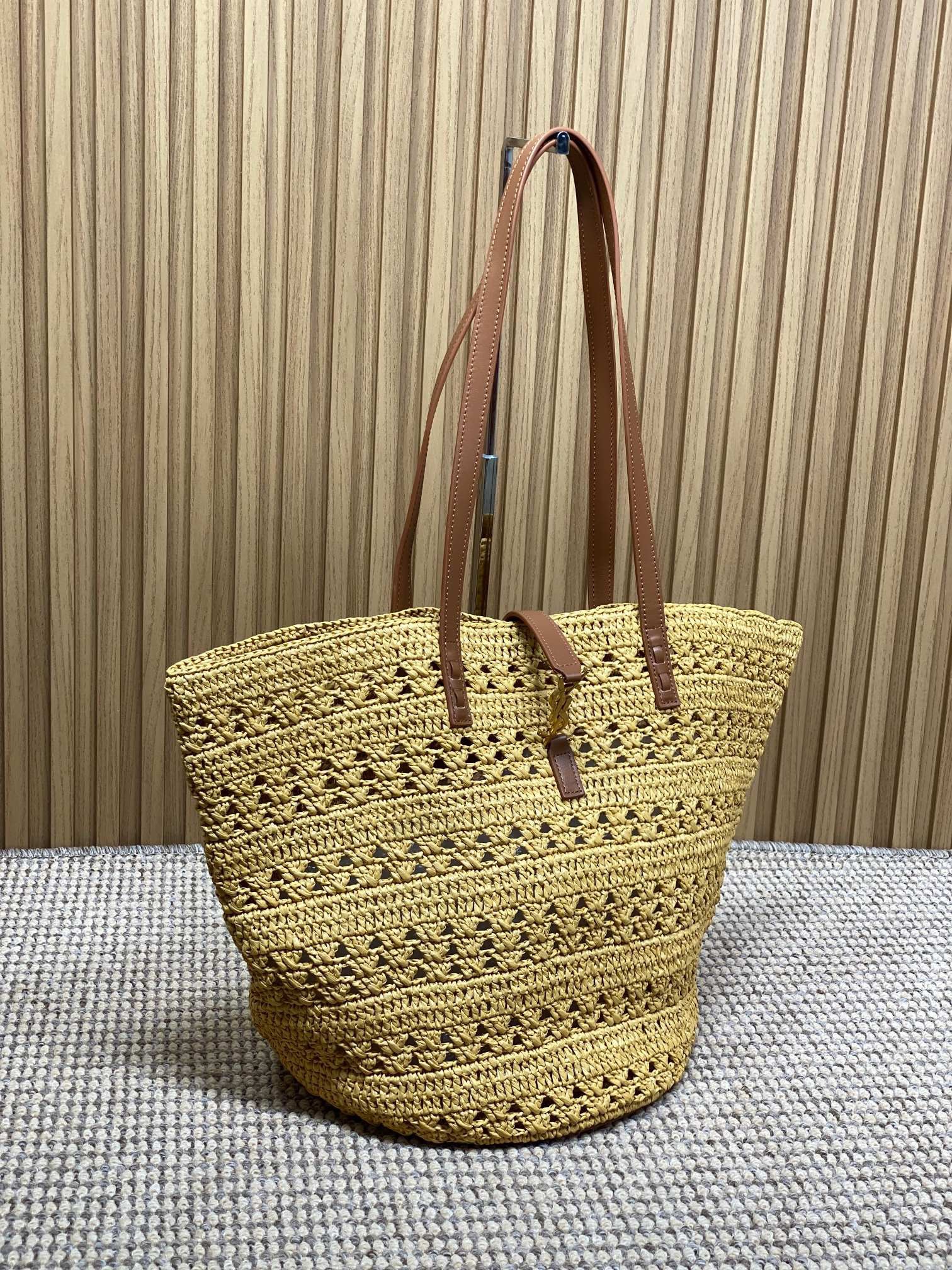 YSL straw tote basket, pure handmade. 685618 Size: 55*31*28cm