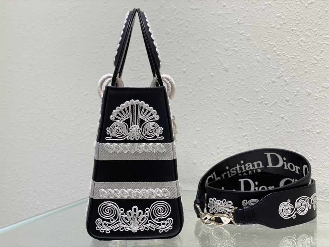 Medium Lady D-lite Bag
